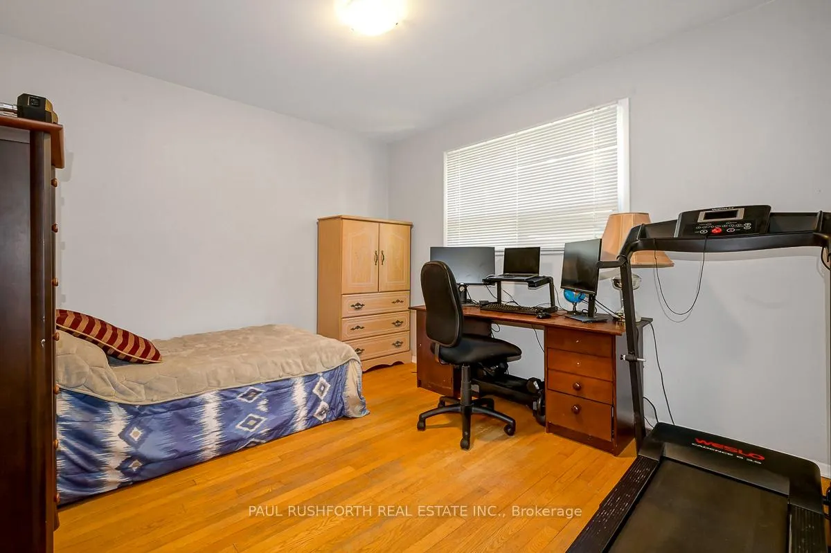 Photo 12 of 922 Pinewood Crescent, Ottawa, Queensway Terrace North — HOMEH