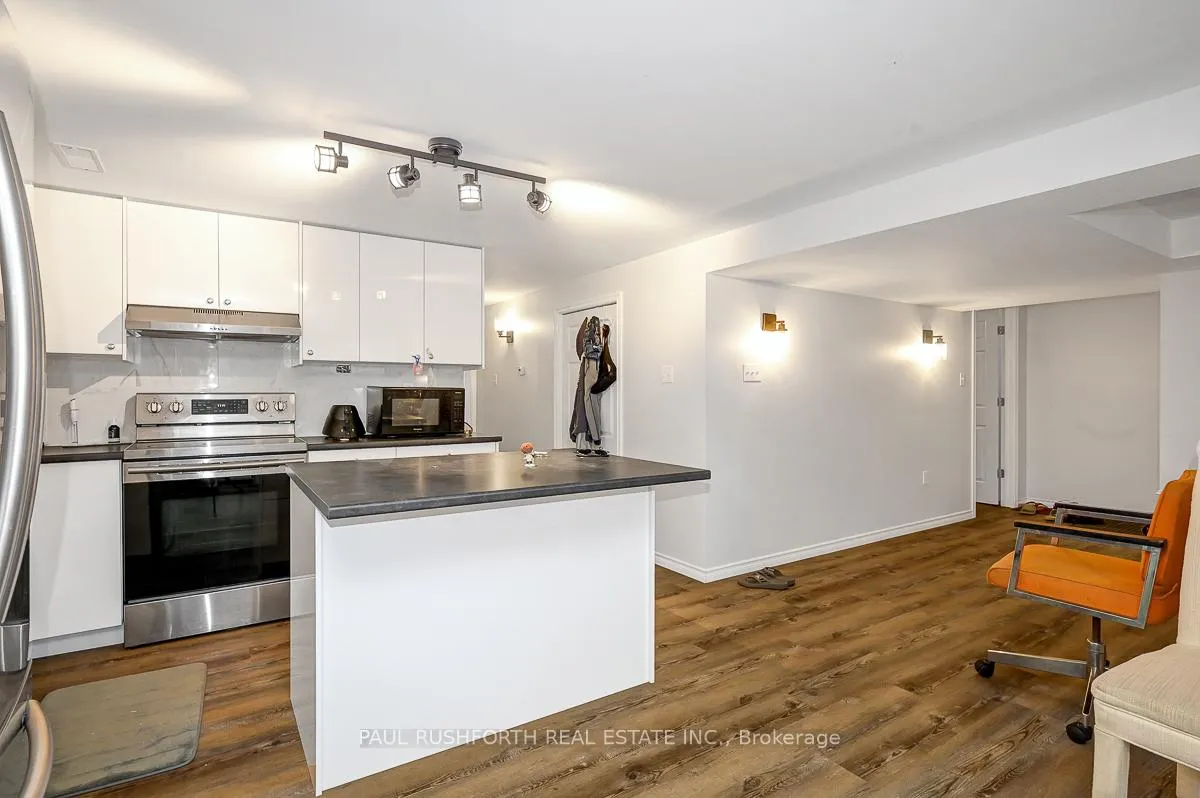 Photo 22 of 922 Pinewood Crescent, Ottawa, Queensway Terrace North — HOMEH