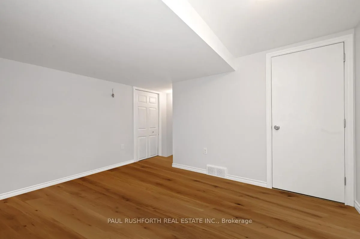 Photo 28 of 922 Pinewood Crescent, Ottawa, Queensway Terrace North — HOMEH