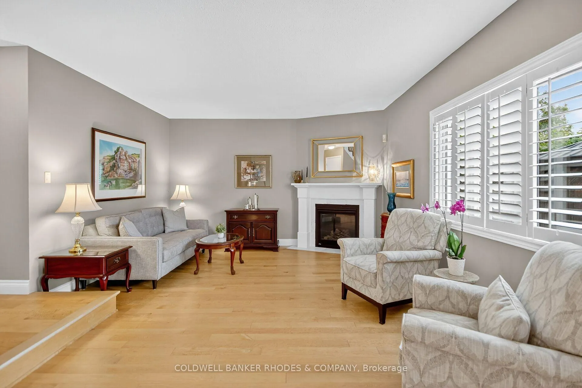 Photo 4 of 8 Confederation Private, Ottawa, Mooneys Bay/Riverside Park — HOMEH