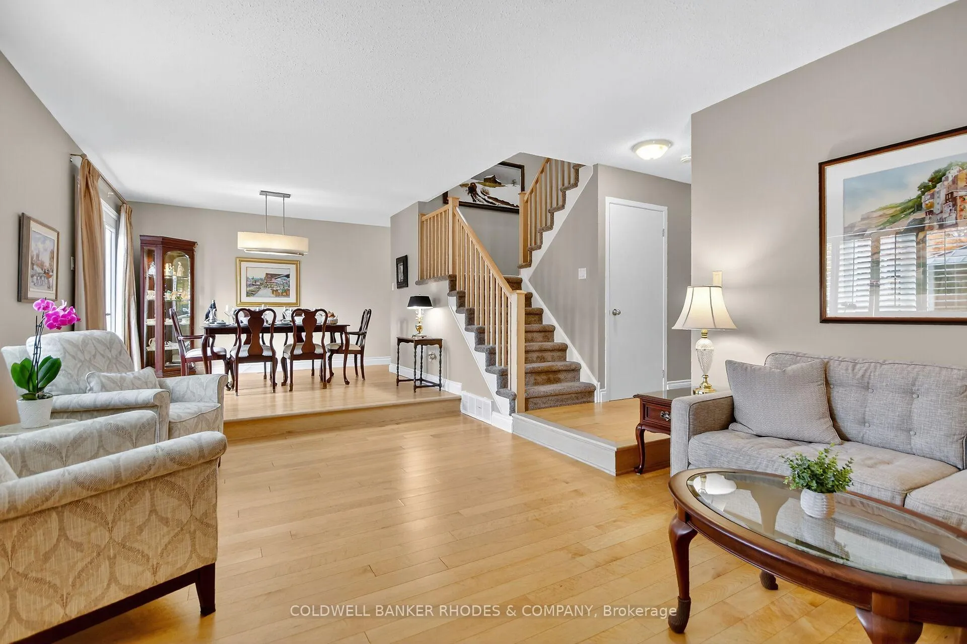 Photo 5 of 8 Confederation Private, Ottawa, Mooneys Bay/Riverside Park — HOMEH