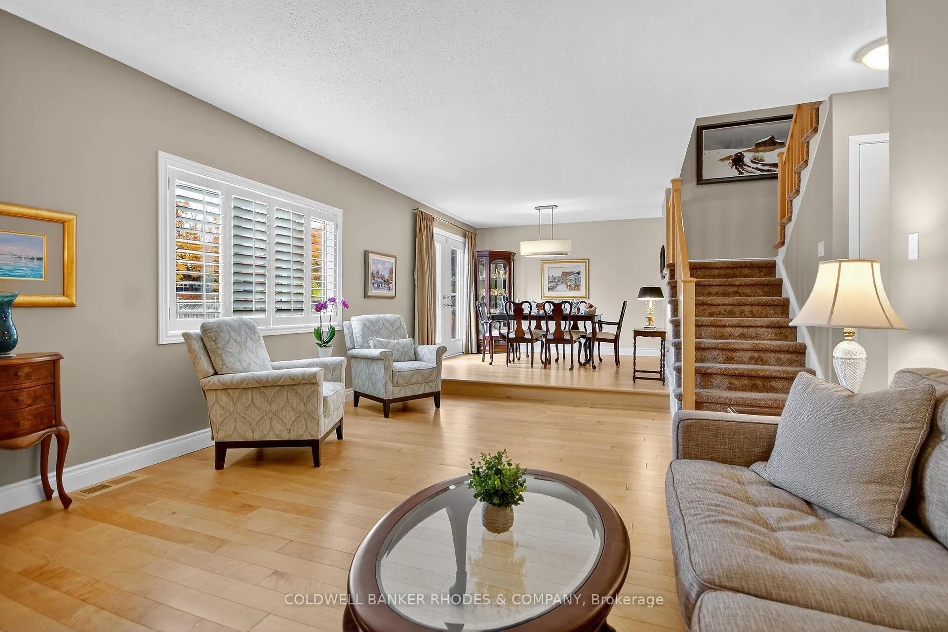 Photo 6 of 8 Confederation Private, Ottawa, Mooneys Bay/Riverside Park — HOMEH