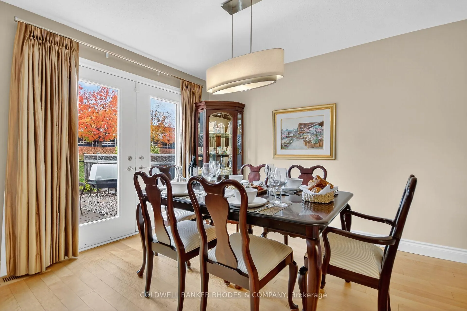 Photo 7 of 8 Confederation Private, Ottawa, Mooneys Bay/Riverside Park — HOMEH