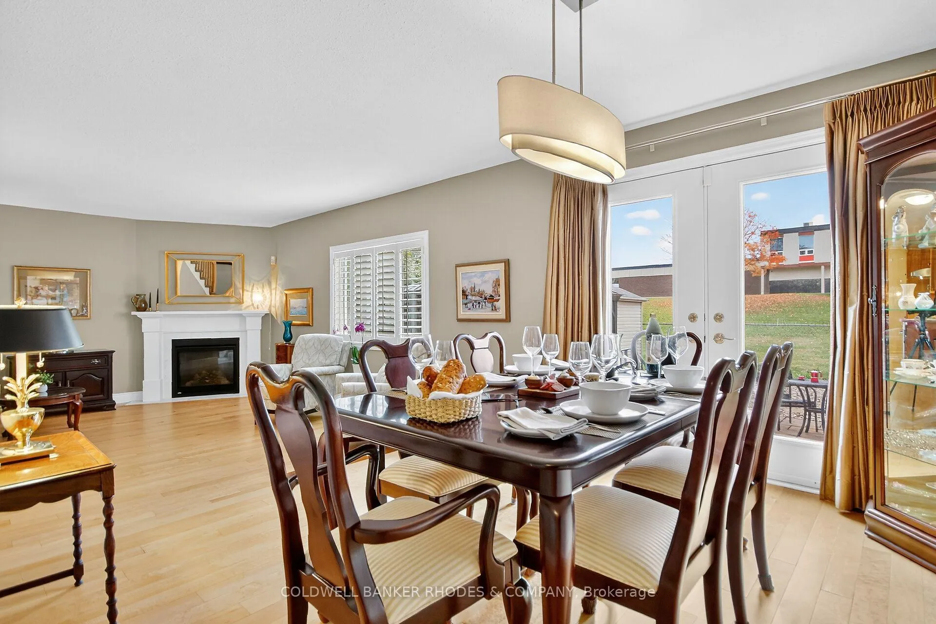 Photo 9 of 8 Confederation Private, Ottawa, Mooneys Bay/Riverside Park — HOMEH
