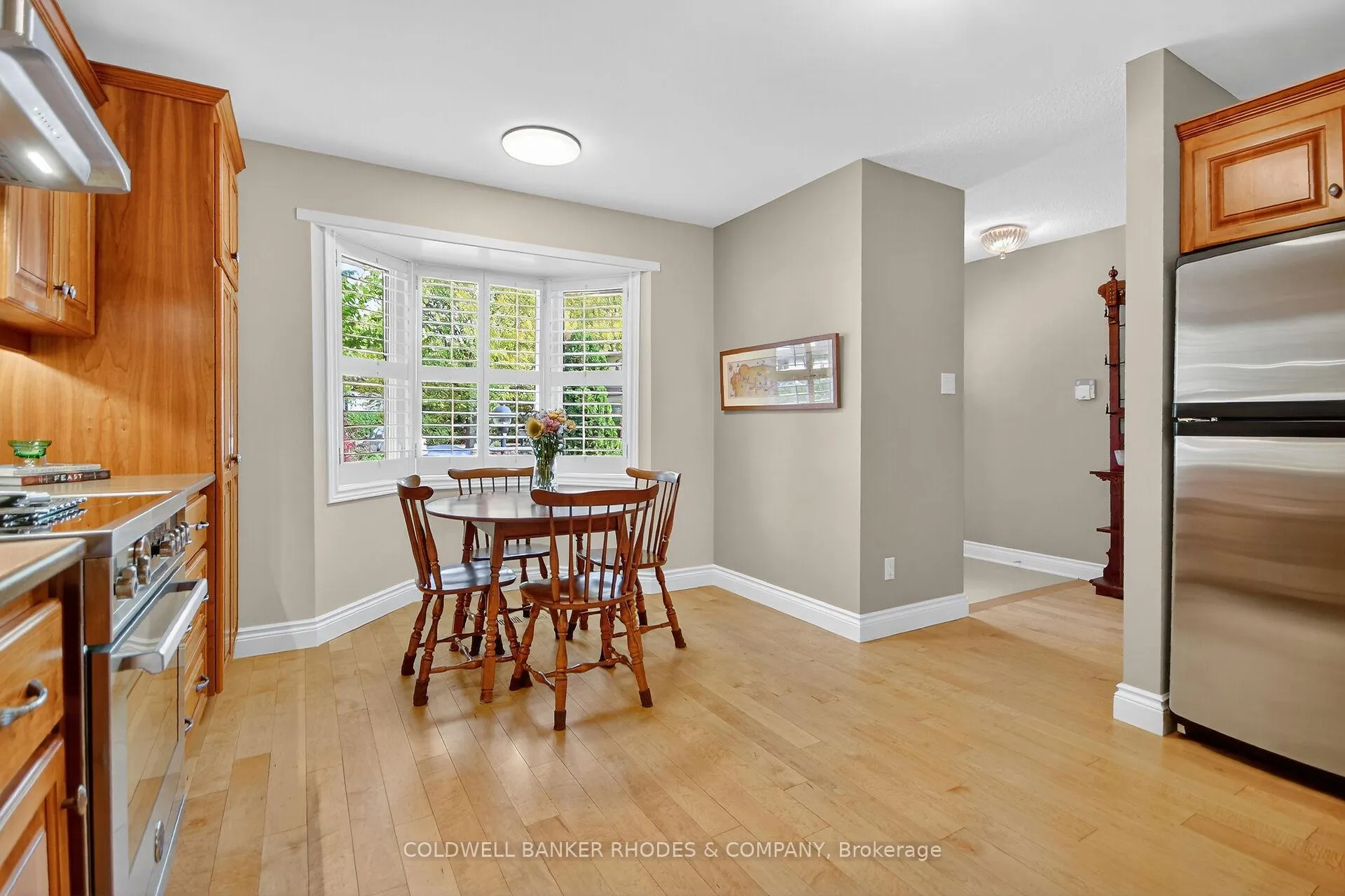 Photo 16 of 8 Confederation Private, Ottawa, Mooneys Bay/Riverside Park — HOMEH
