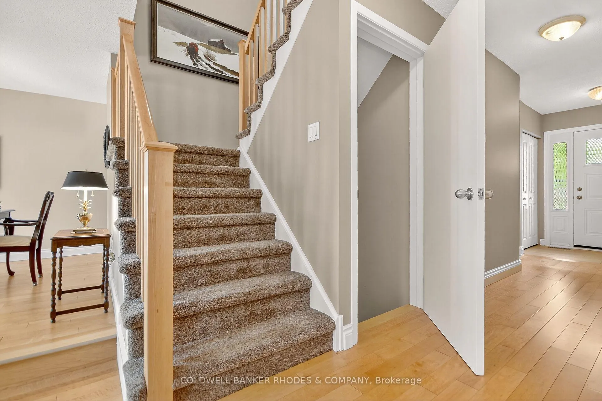 Photo 17 of 8 Confederation Private, Ottawa, Mooneys Bay/Riverside Park — HOMEH