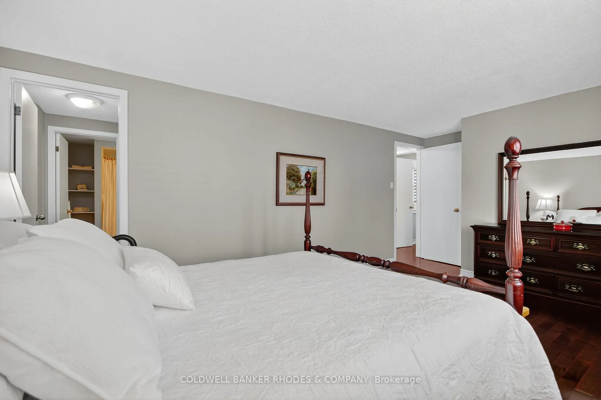Photo 20 of 8 Confederation Private, Ottawa, Mooneys Bay/Riverside Park — HOMEH