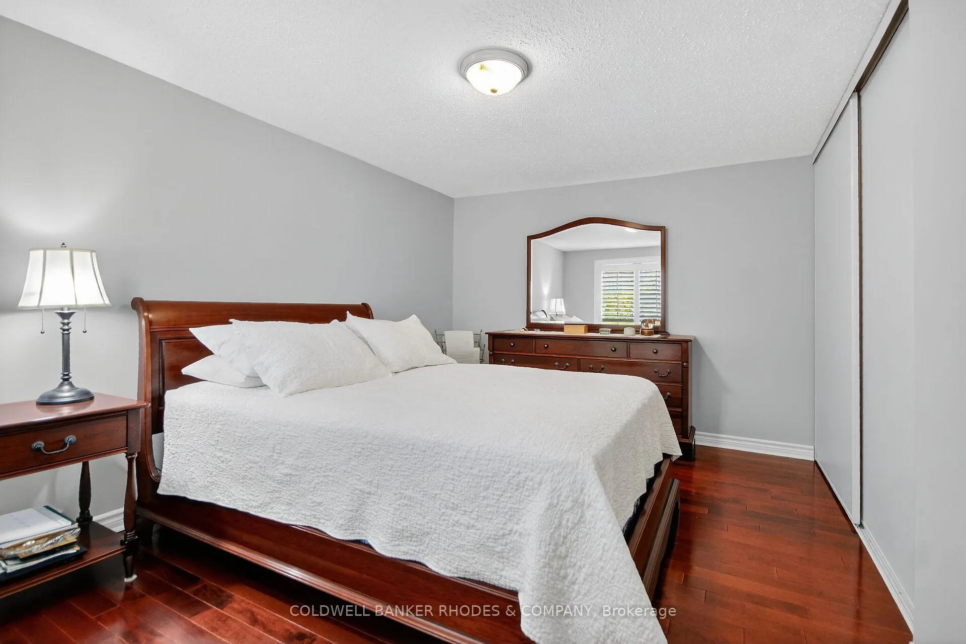 Photo 23 of 8 Confederation Private, Ottawa, Mooneys Bay/Riverside Park — HOMEH