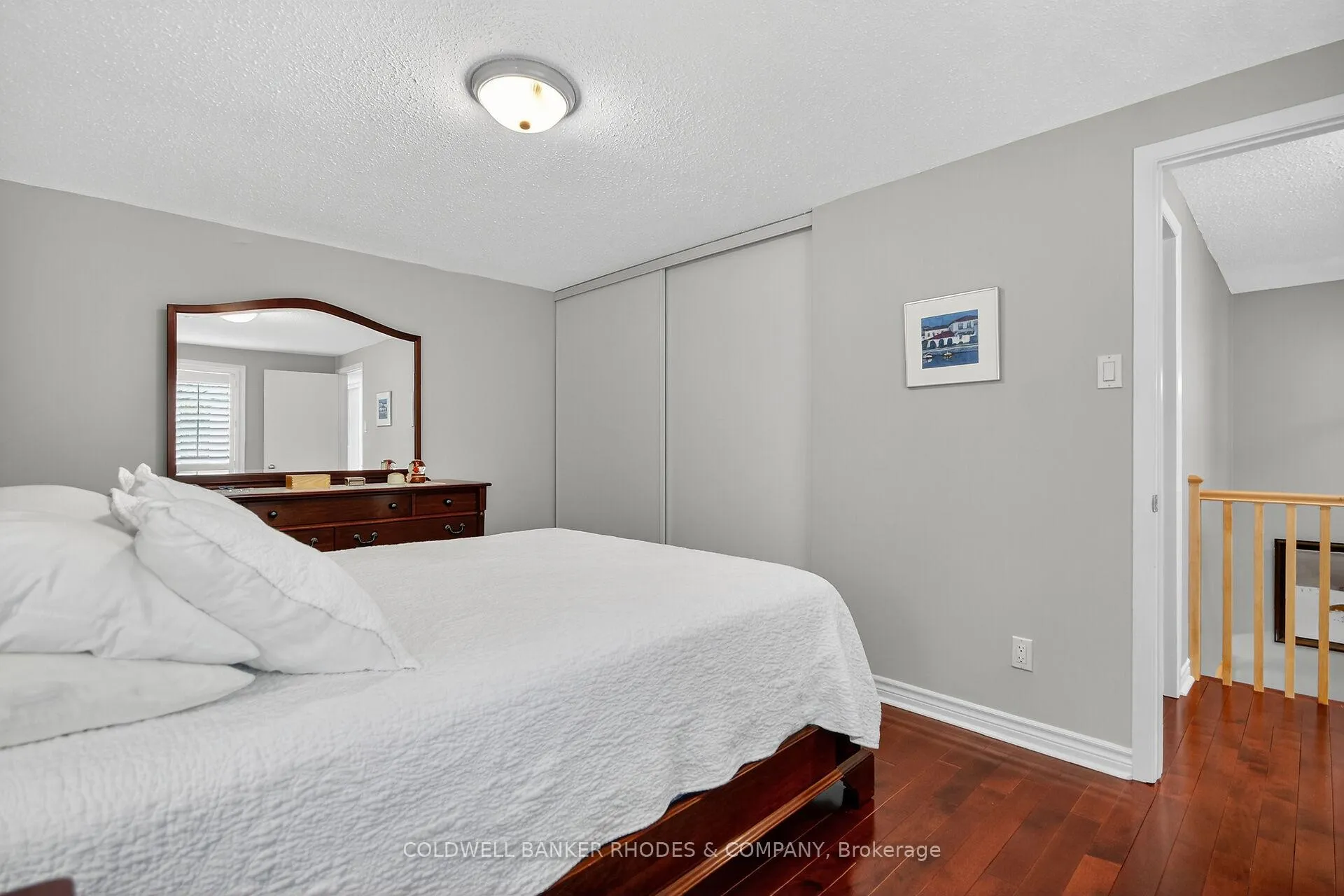 Photo 25 of 8 Confederation Private, Ottawa, Mooneys Bay/Riverside Park — HOMEH