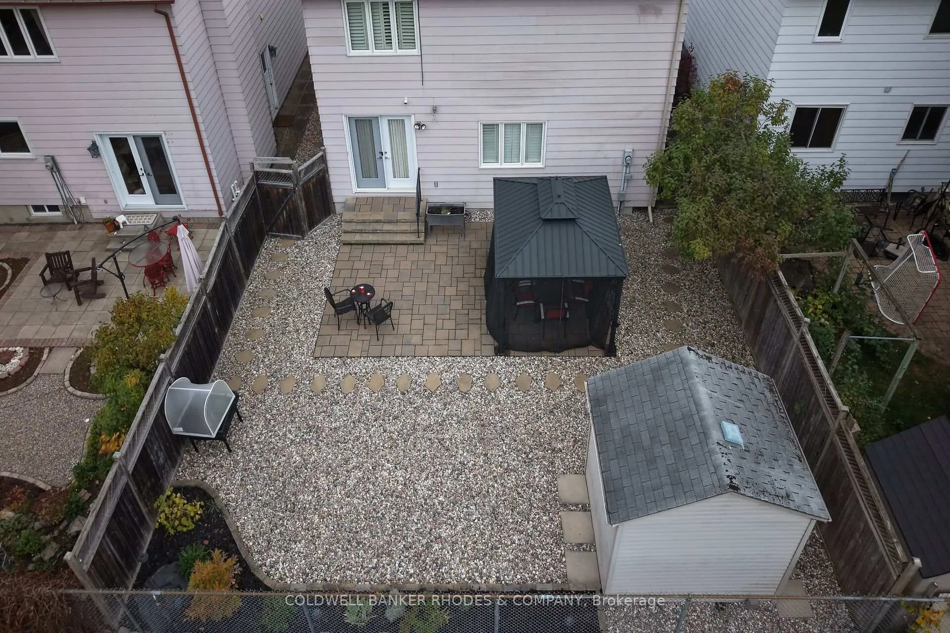 Photo 44 of 8 Confederation Private, Ottawa, Mooneys Bay/Riverside Park — HOMEH