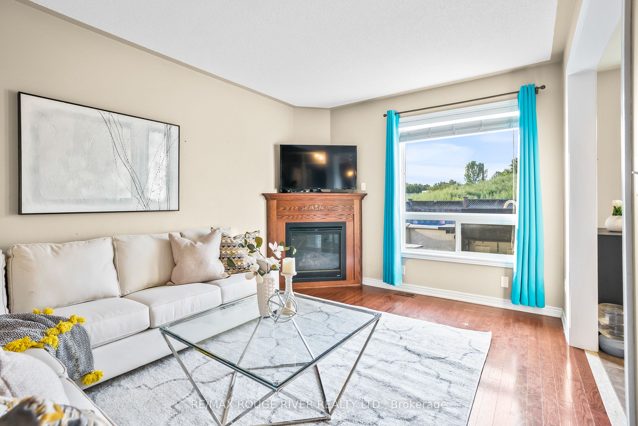 Photo 49 of 58 Albert Street, Clarington, Bowmanville — HOMEH
