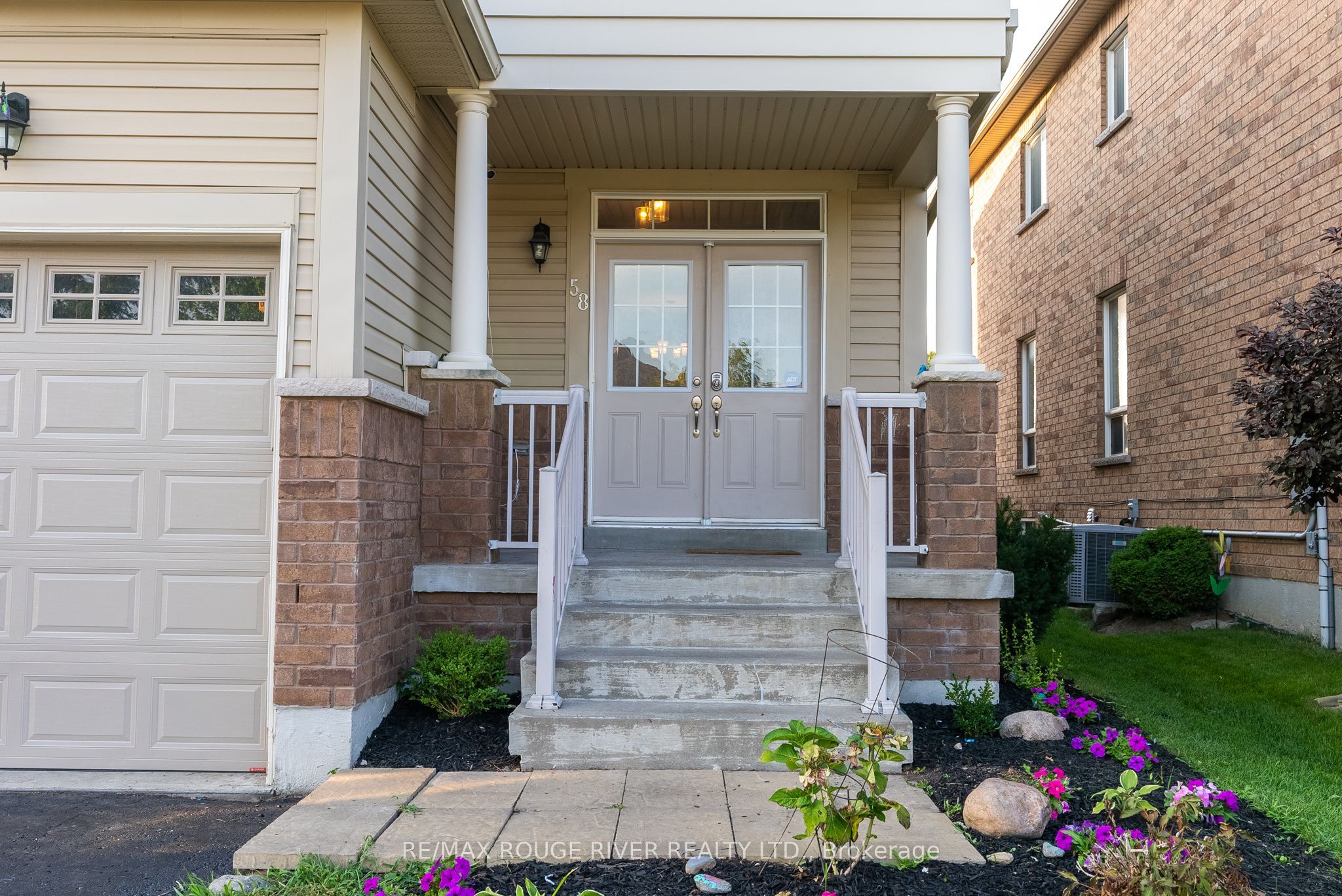 Photo 41 of 58 Albert Street, Clarington, Bowmanville — HOMEH