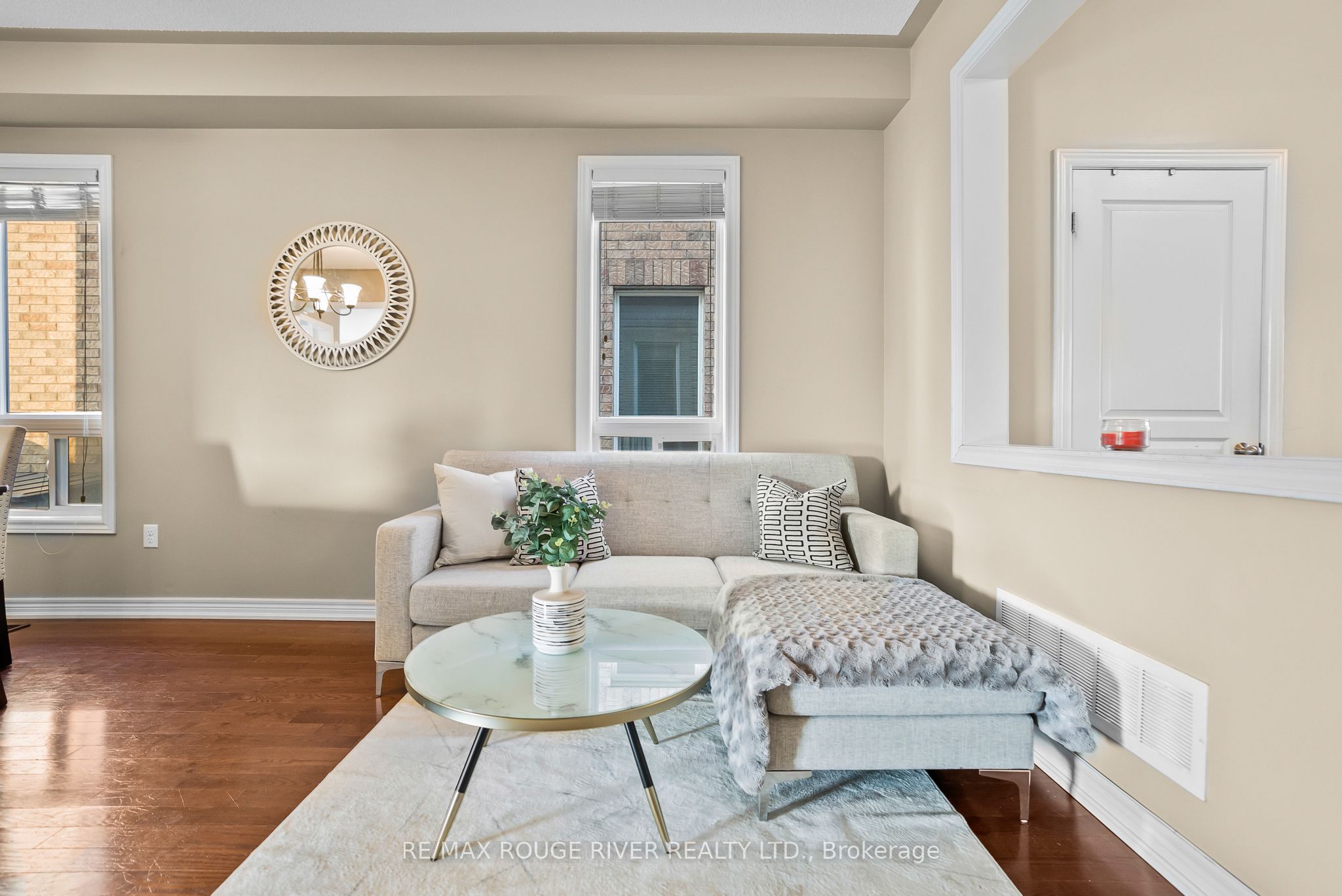 Photo 46 of 58 Albert Street, Clarington, Bowmanville — HOMEH