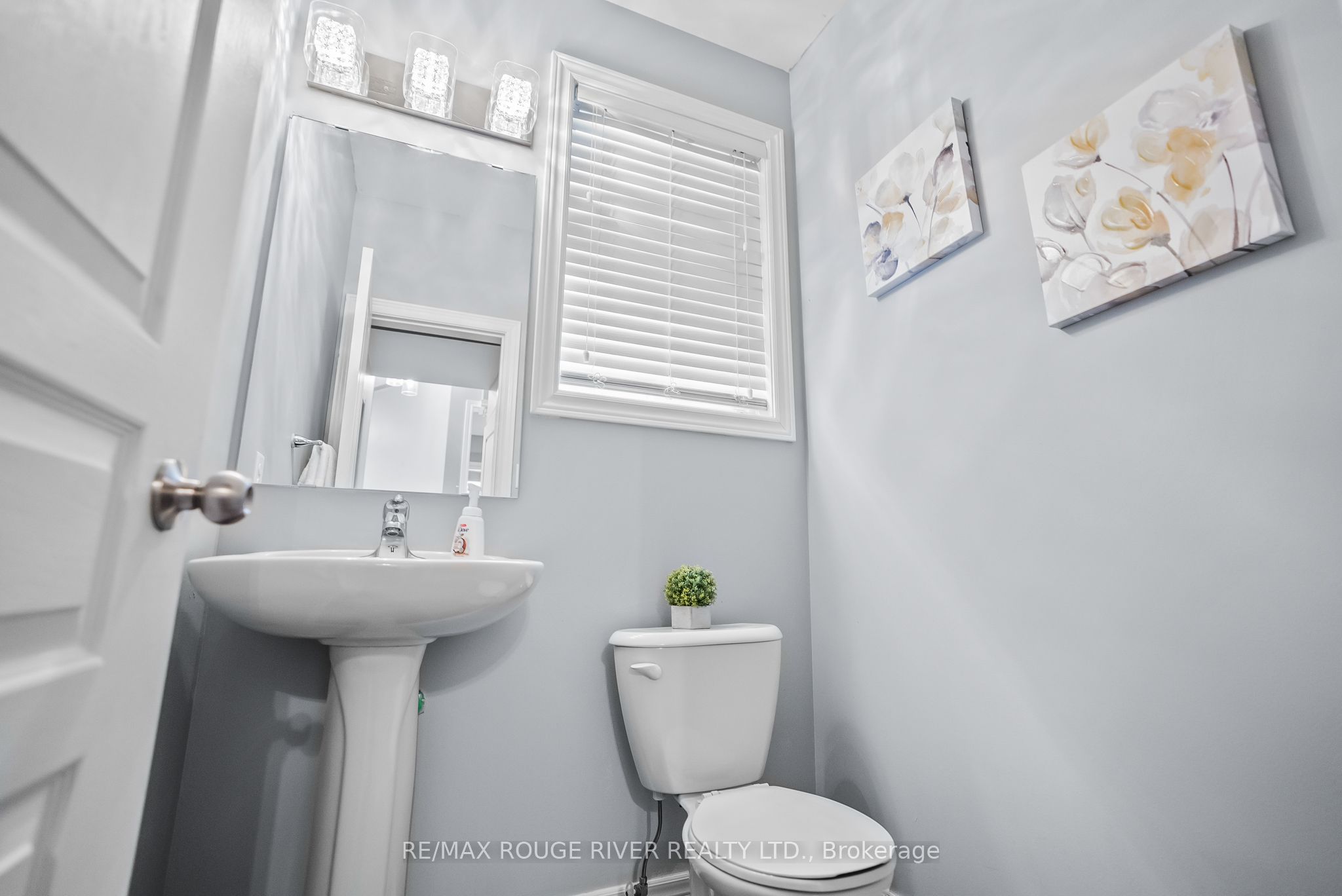 Photo 45 of 58 Albert Street, Clarington, Bowmanville — HOMEH
