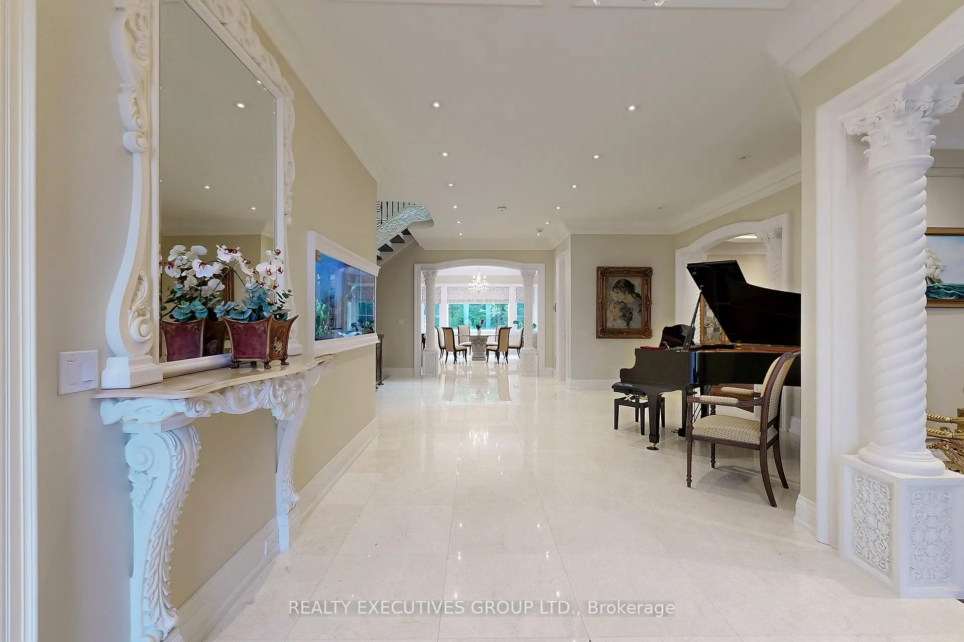 Photo 5 of 169 Bay Thorn Drive, Markham, Royal Orchard — HOMEH
