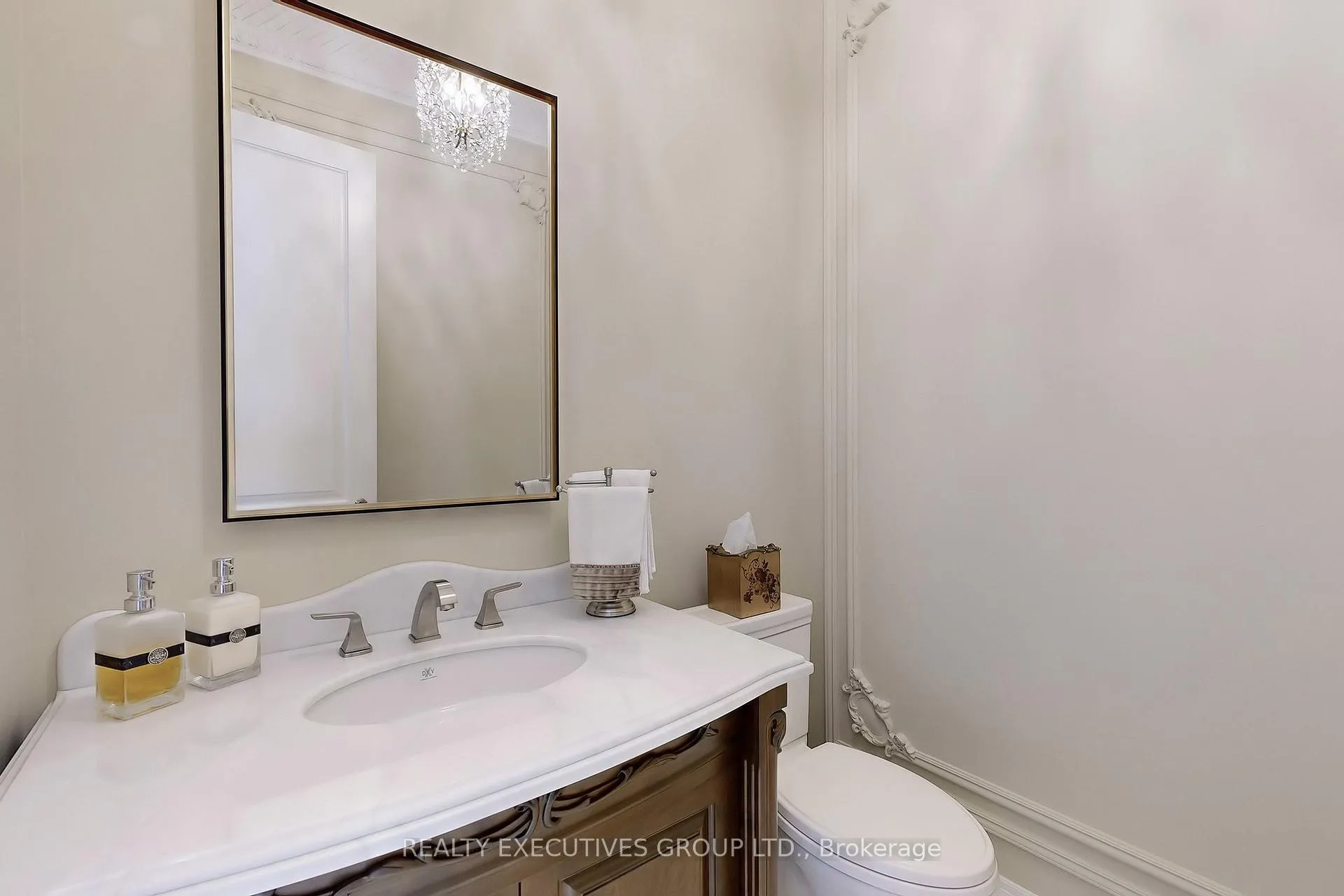 Photo 18 of 169 Bay Thorn Drive, Markham, Royal Orchard — HOMEH