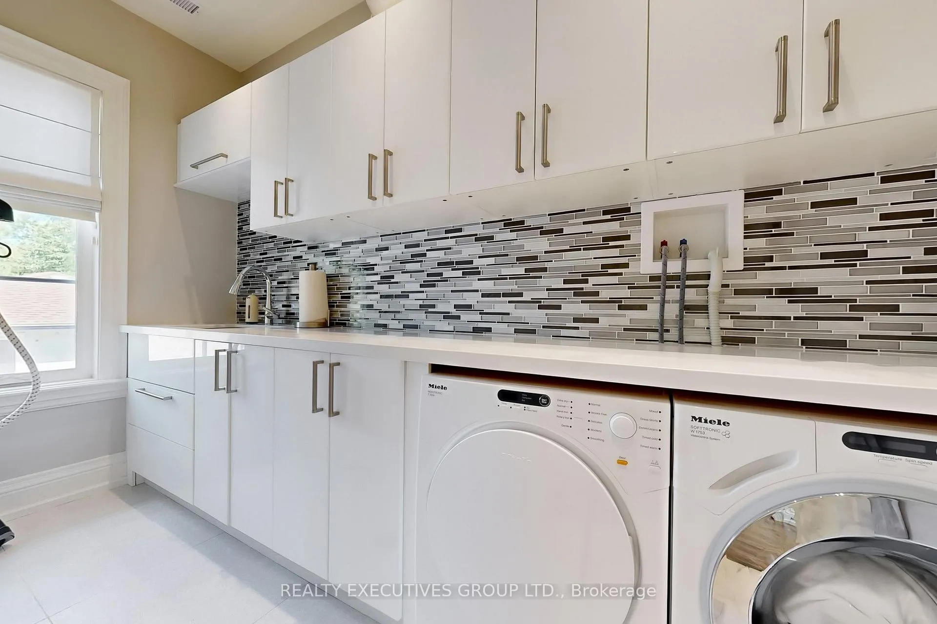 Photo 37 of 169 Bay Thorn Drive, Markham, Royal Orchard — HOMEH