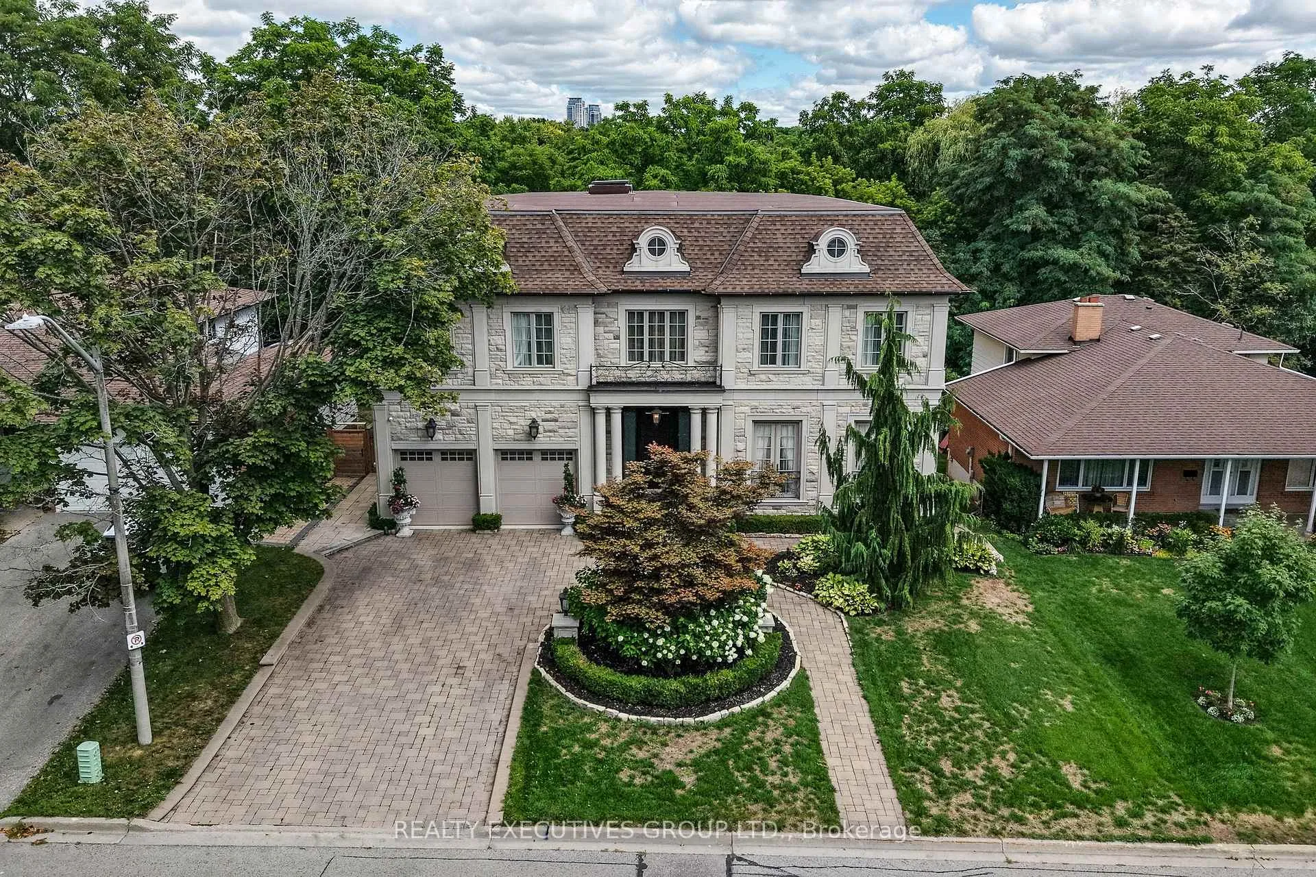Photo 46 of 169 Bay Thorn Drive, Markham, Royal Orchard — HOMEH