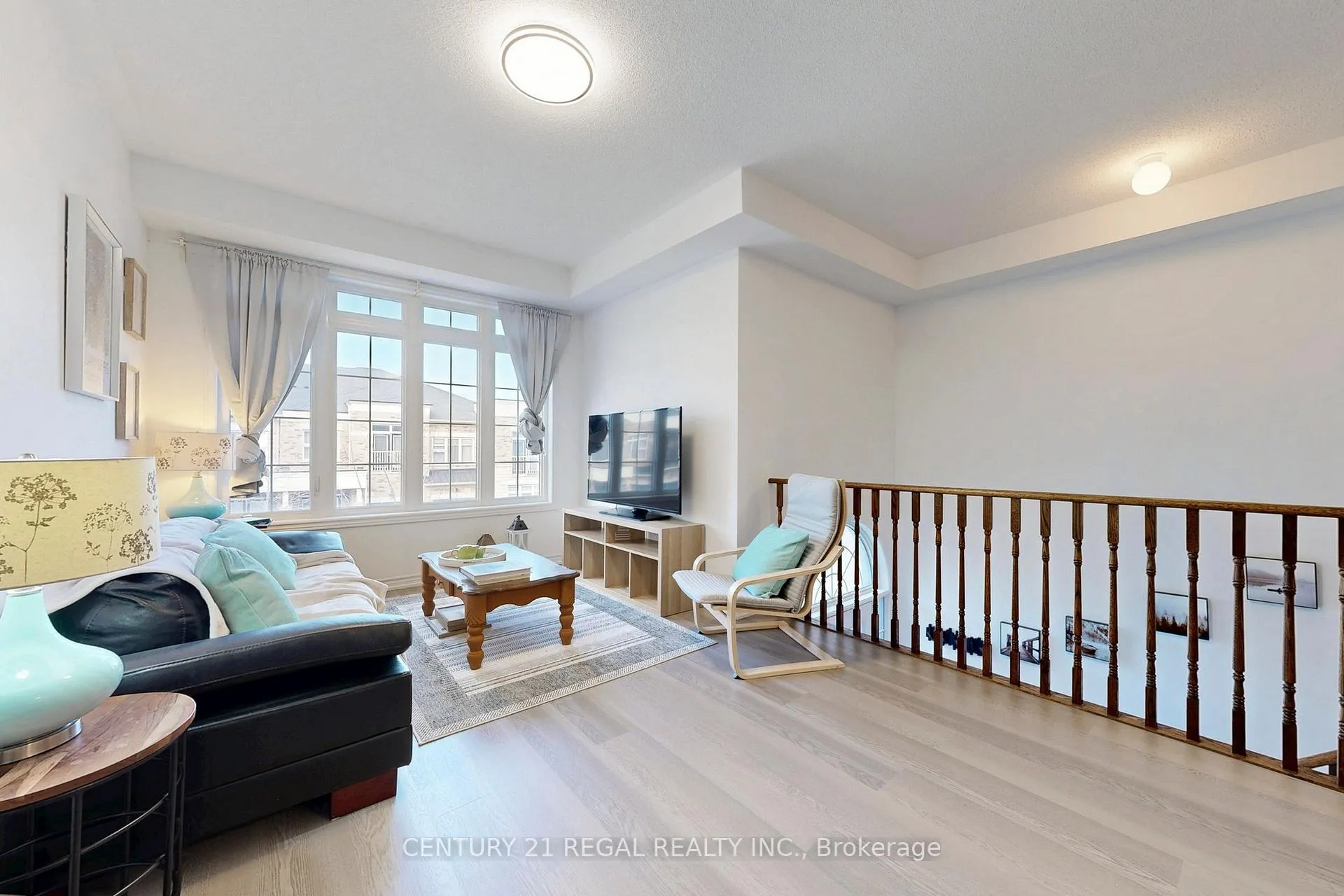 Photo 8 of 29 Rougeview Park Crescent, Markham, Greensborough — HOMEH