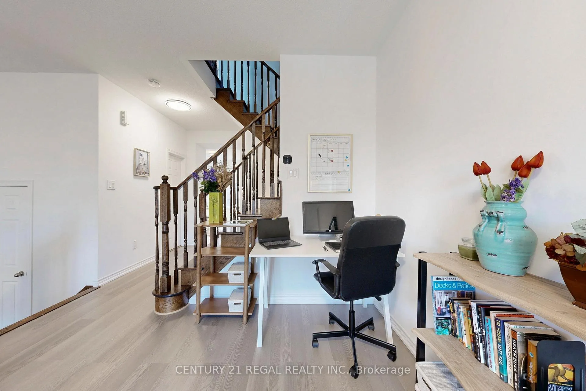 Photo 9 of 29 Rougeview Park Crescent, Markham, Greensborough — HOMEH