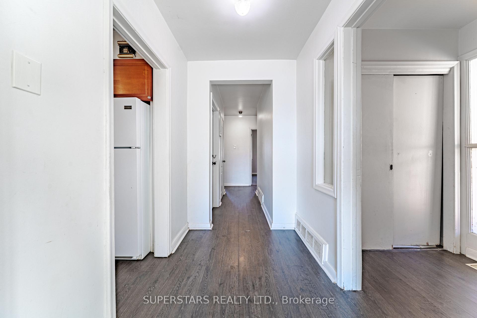 Photo 5 of 130 Pandora Circle, Scarborough, Woburn — HOMEH