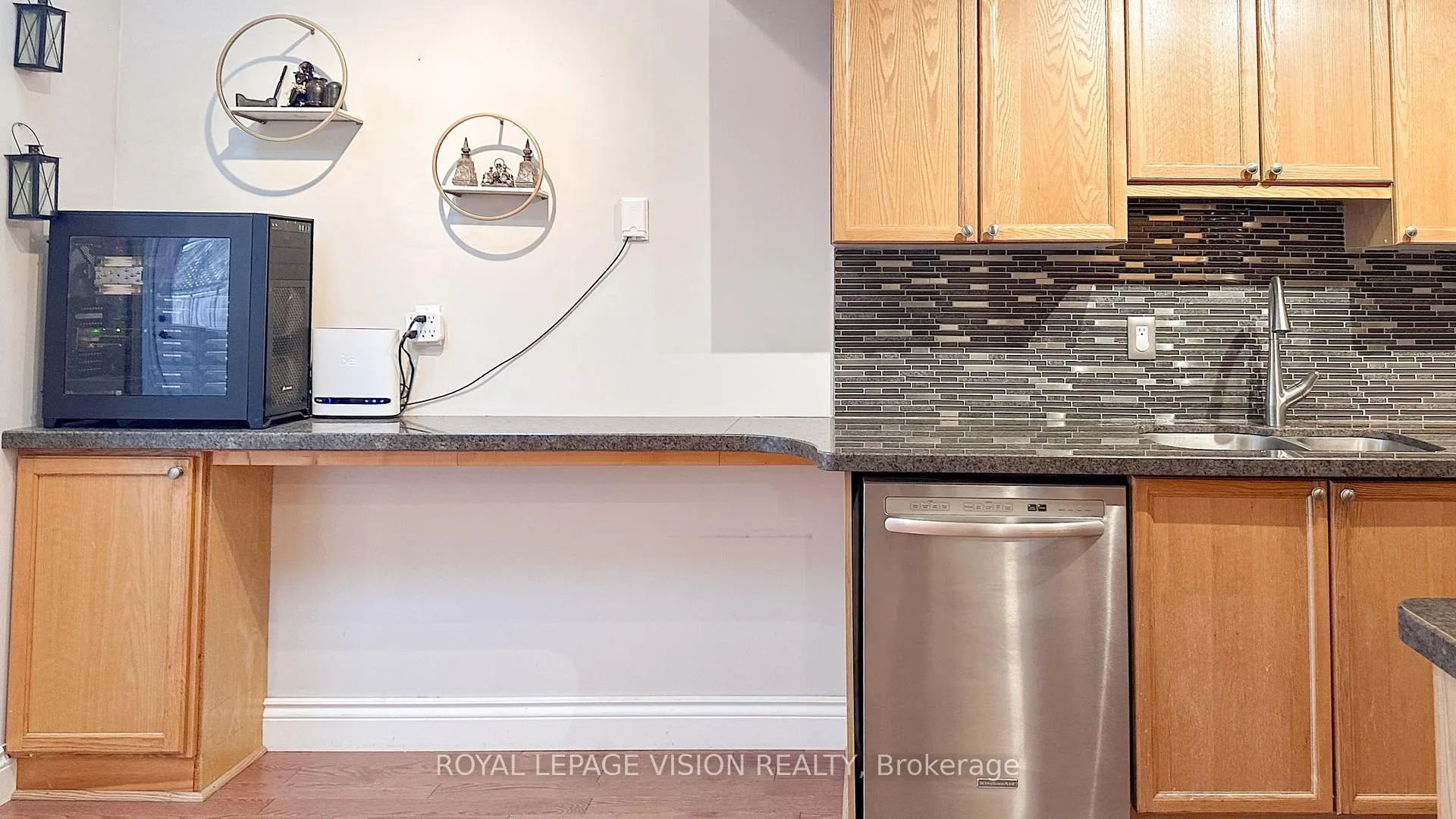 Photo 17 of 1939 A Parkside Drive, Pickering, Amberlea — HOMEH