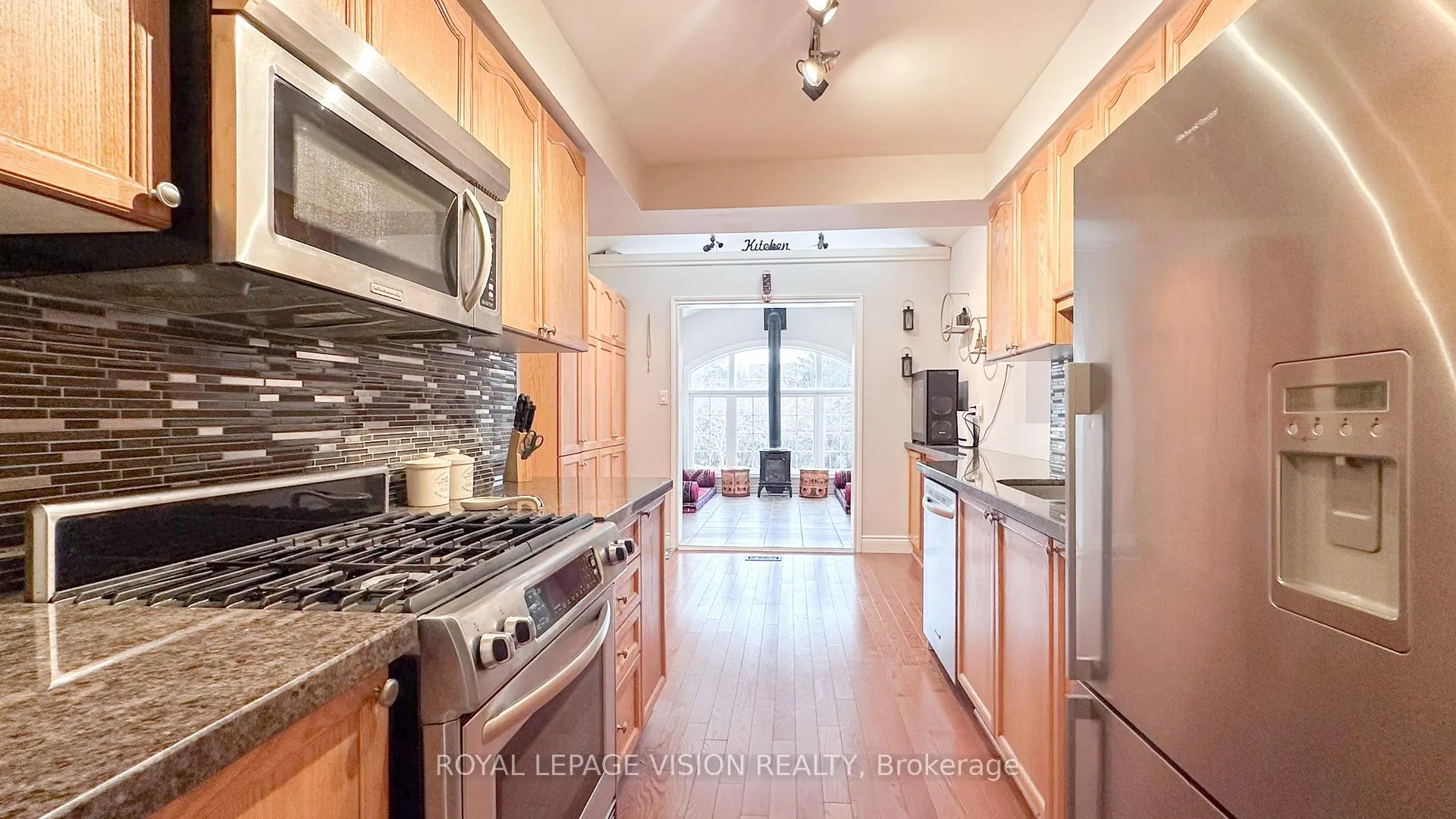 Photo 19 of 1939 A Parkside Drive, Pickering, Amberlea — HOMEH