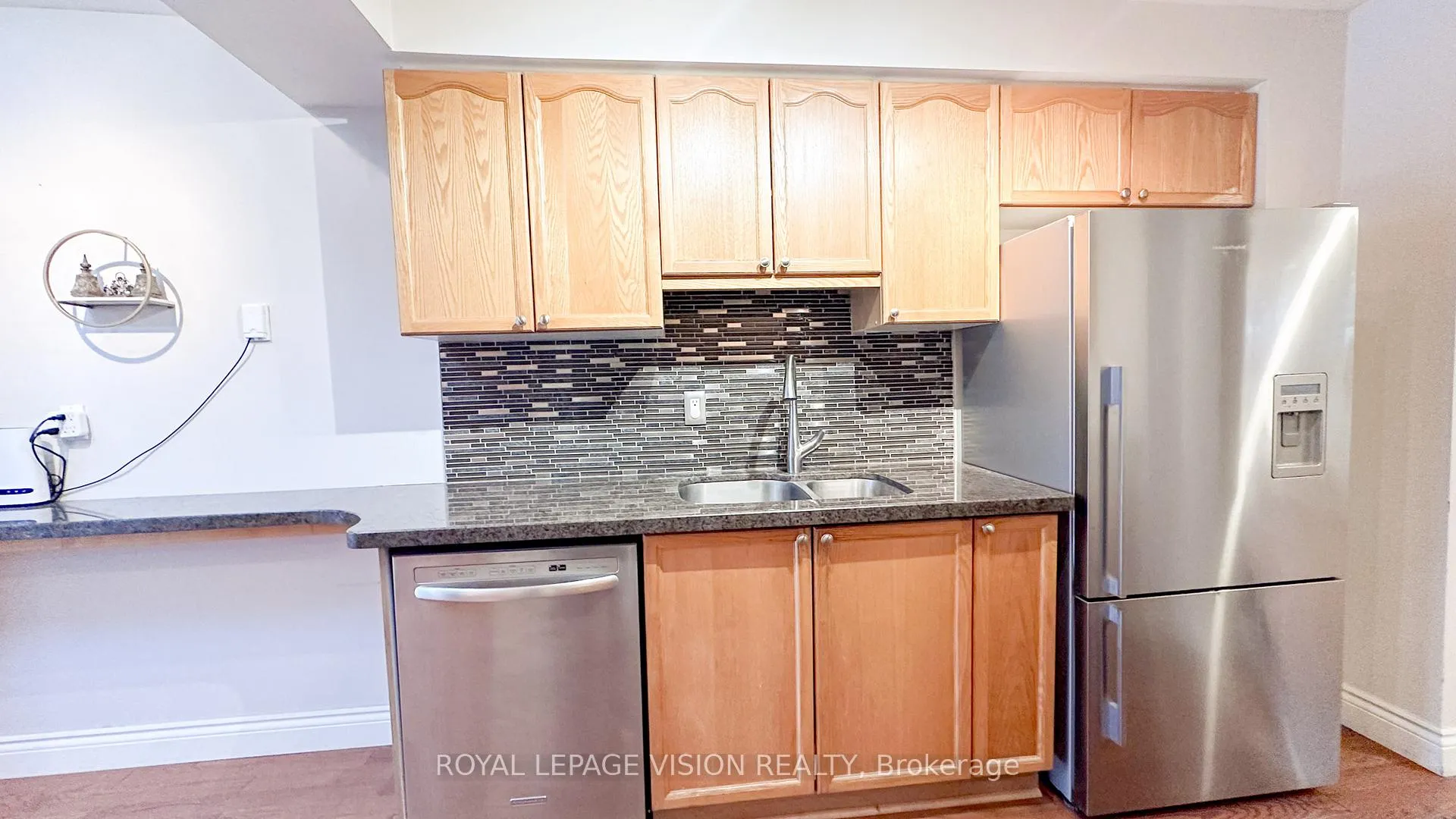 Photo 21 of 1939 A Parkside Drive, Pickering, Amberlea — HOMEH