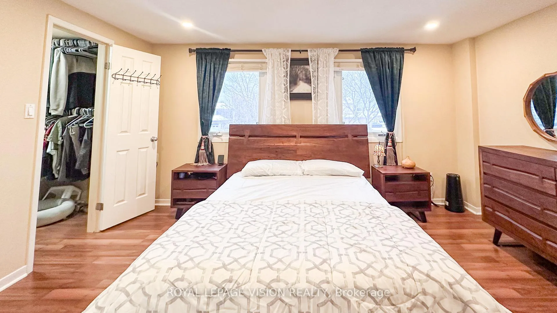 Photo 26 of 1939 A Parkside Drive, Pickering, Amberlea — HOMEH