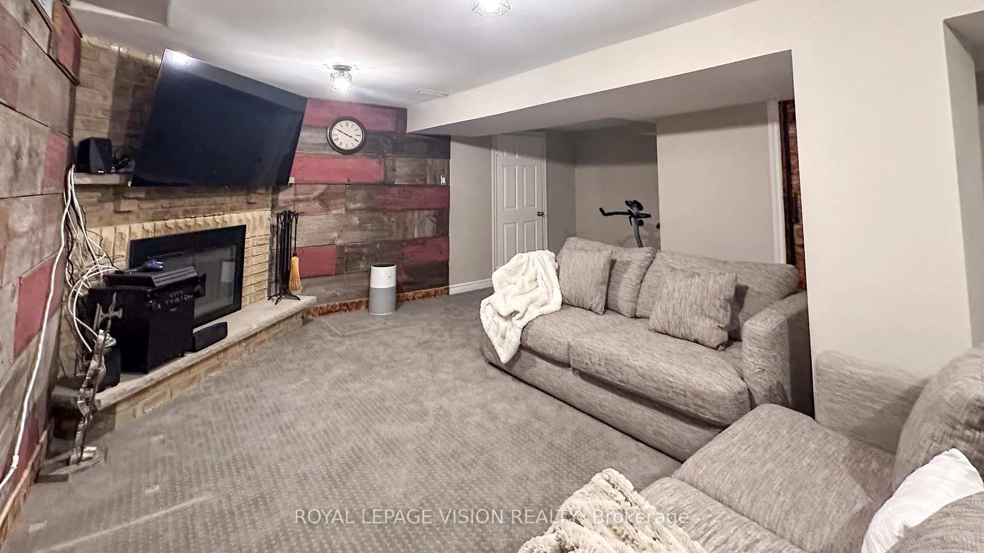 Photo 40 of 1939 A Parkside Drive, Pickering, Amberlea — HOMEH