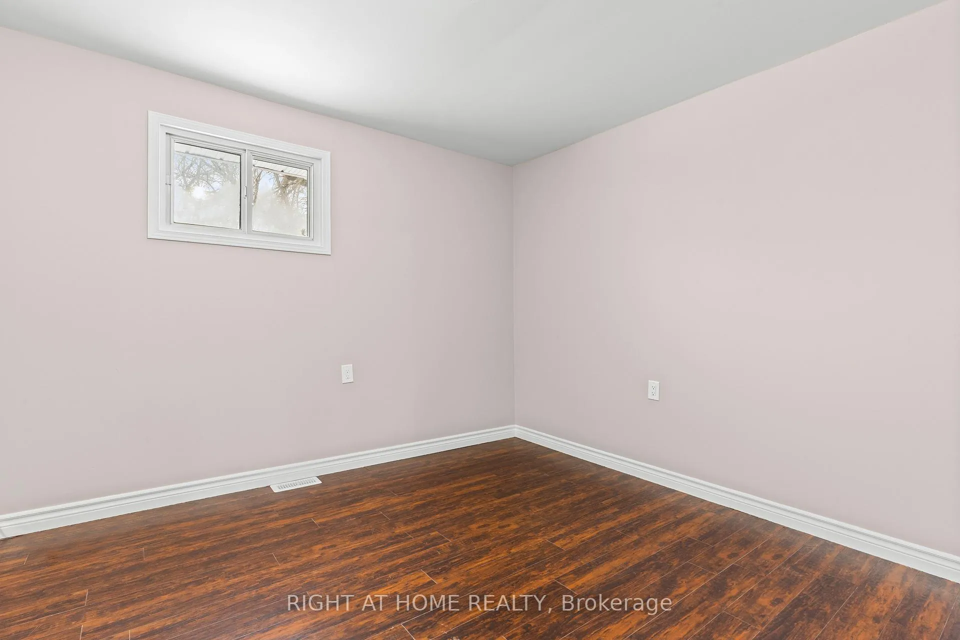 Photo 12 of 81 Jonas Street, Essa, Angus — HOMEH
