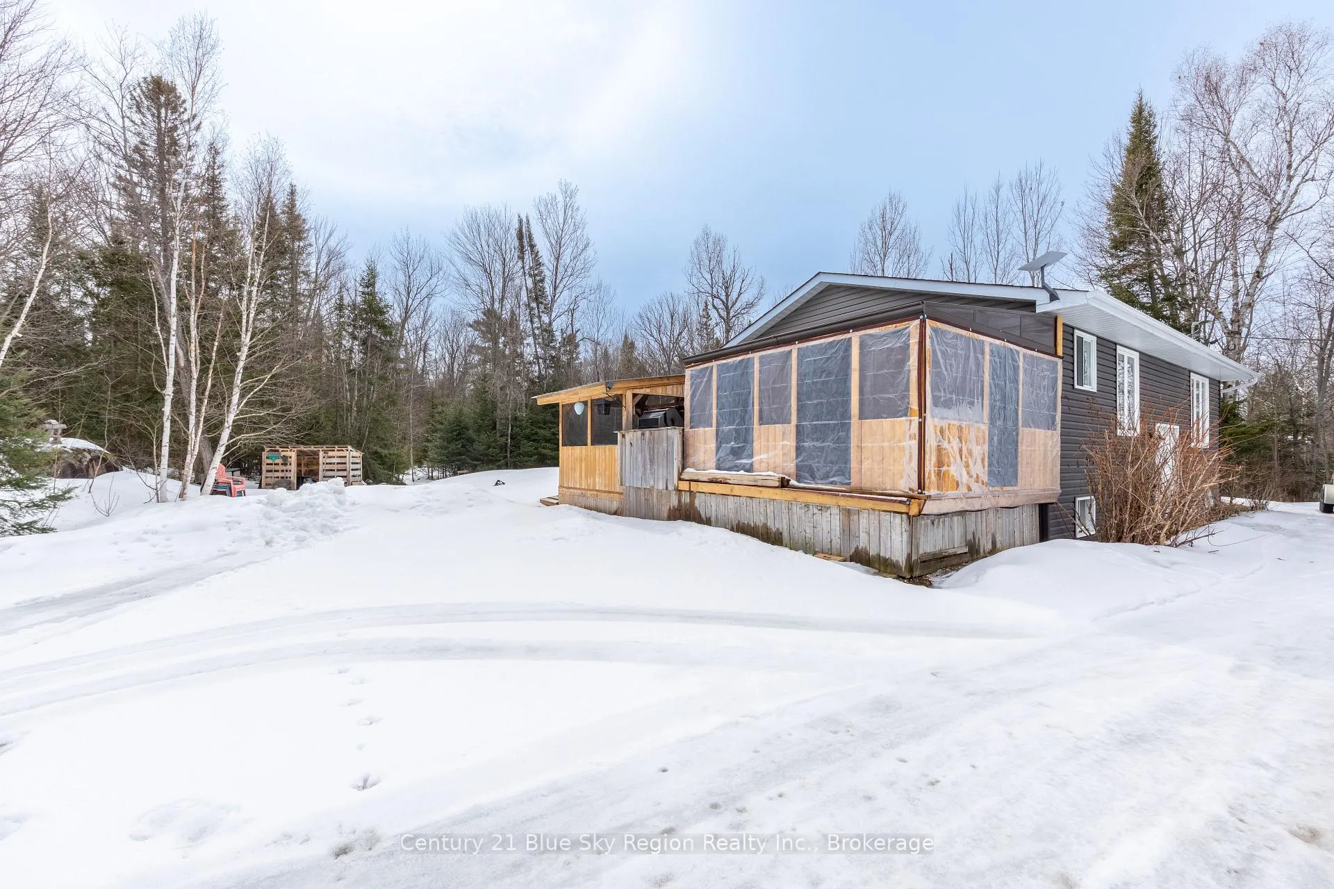 Photo 19 of 229 Lindquist Line, Powassan — HOMEH