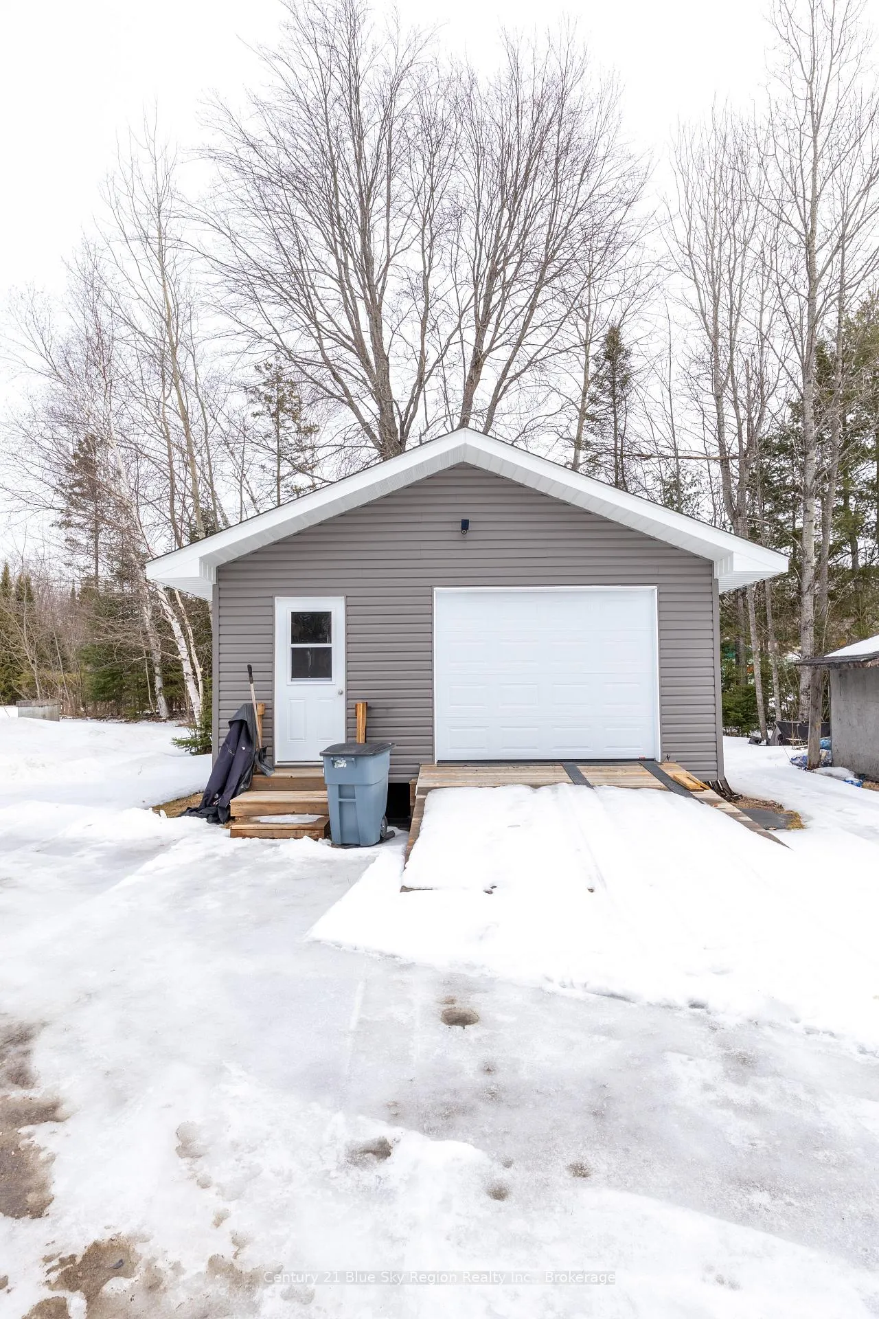 Photo 23 of 229 Lindquist Line, Powassan — HOMEH