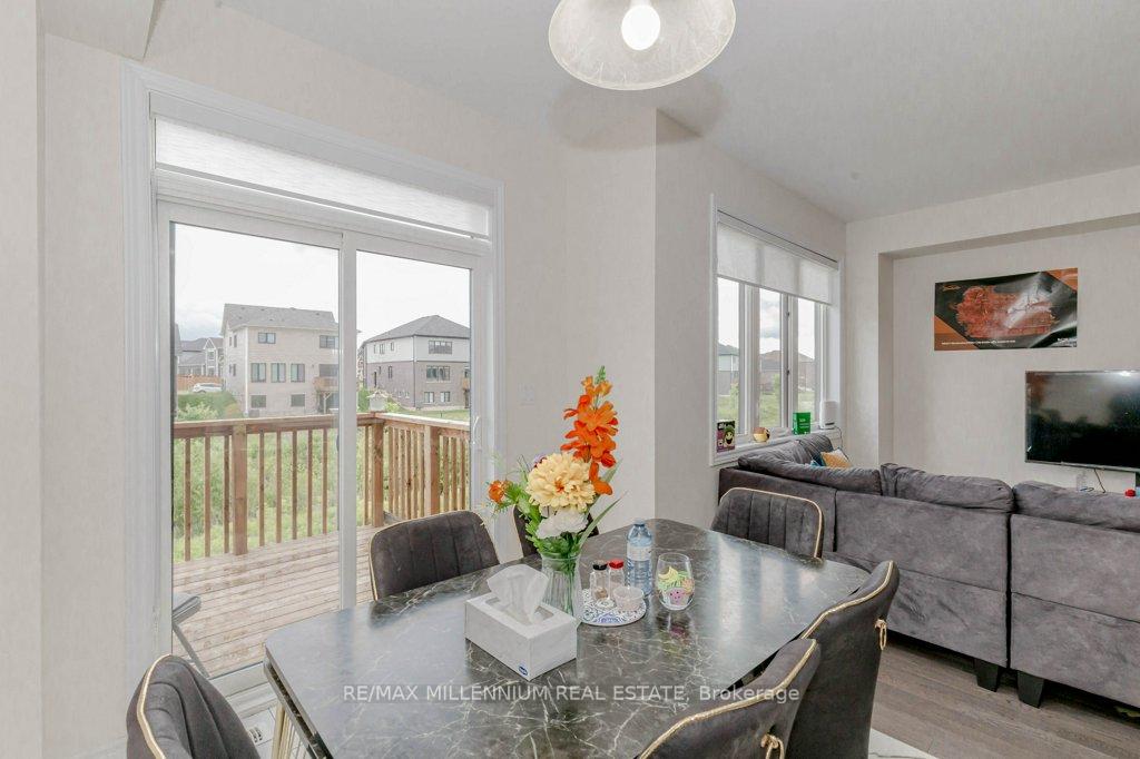 Photo 17 of 301 Vanilla Trail, Thorold, Rolling Meadows — HOMEH