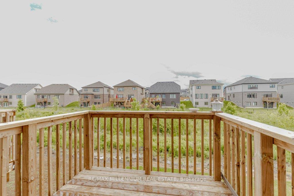 Photo 20 of 301 Vanilla Trail, Thorold, Rolling Meadows — HOMEH