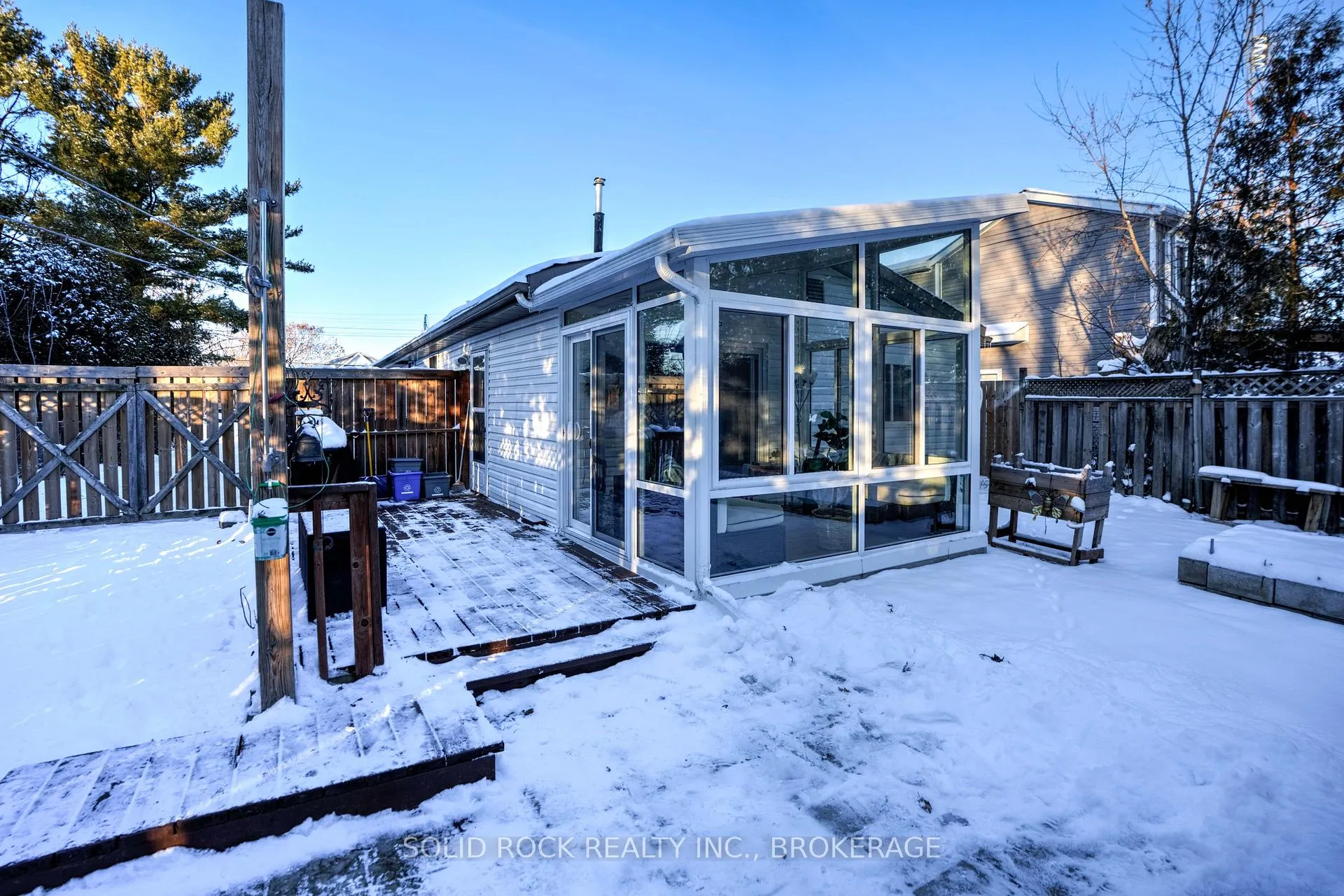 Photo 4 of 20 Maccauley Street, Kingston, Rideau — HOMEH