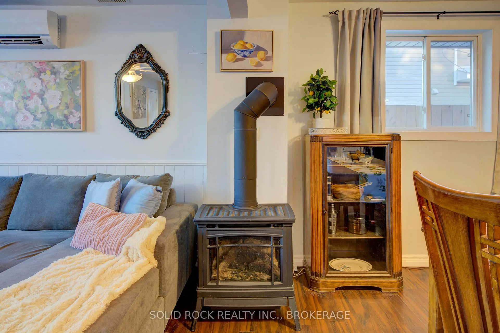 Photo 15 of 20 Maccauley Street, Kingston, Rideau — HOMEH