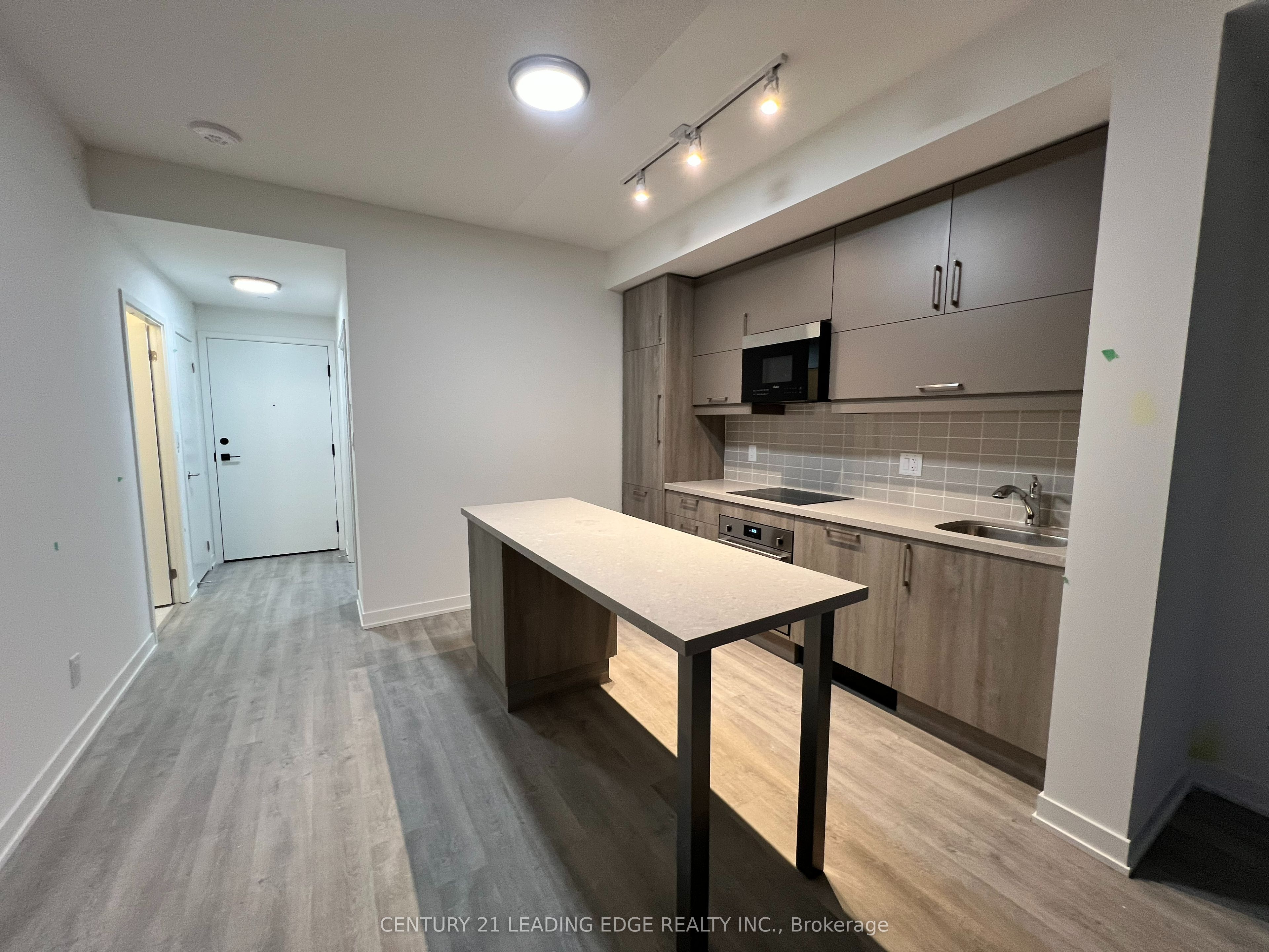 Photo 2 of Unit 717, 8119 Birchmount Road, Markham, Unionville — HOMEH