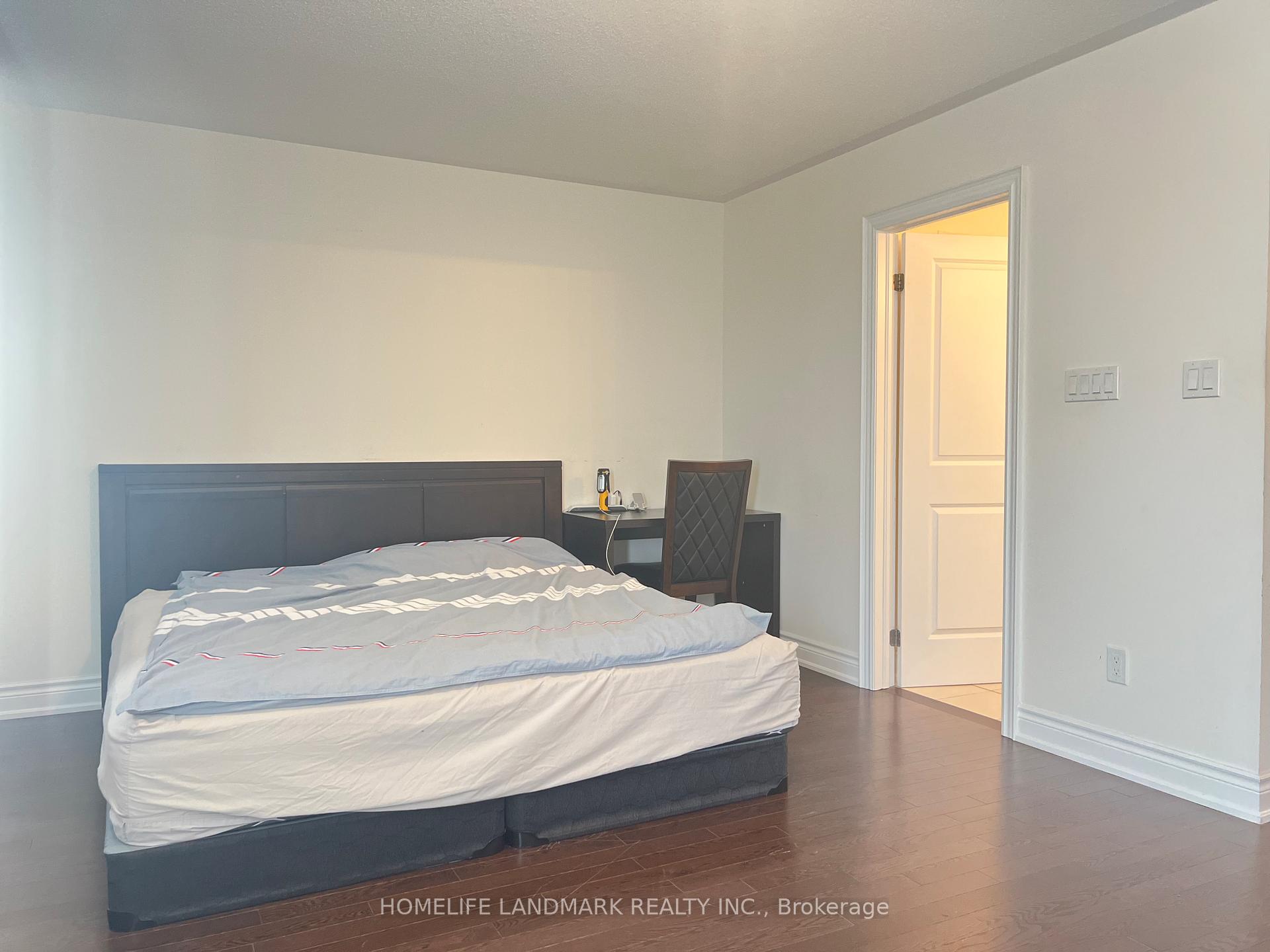 Photo 9 of 20 Mac Frost Way, Scarborough, Rouge — HOMEH