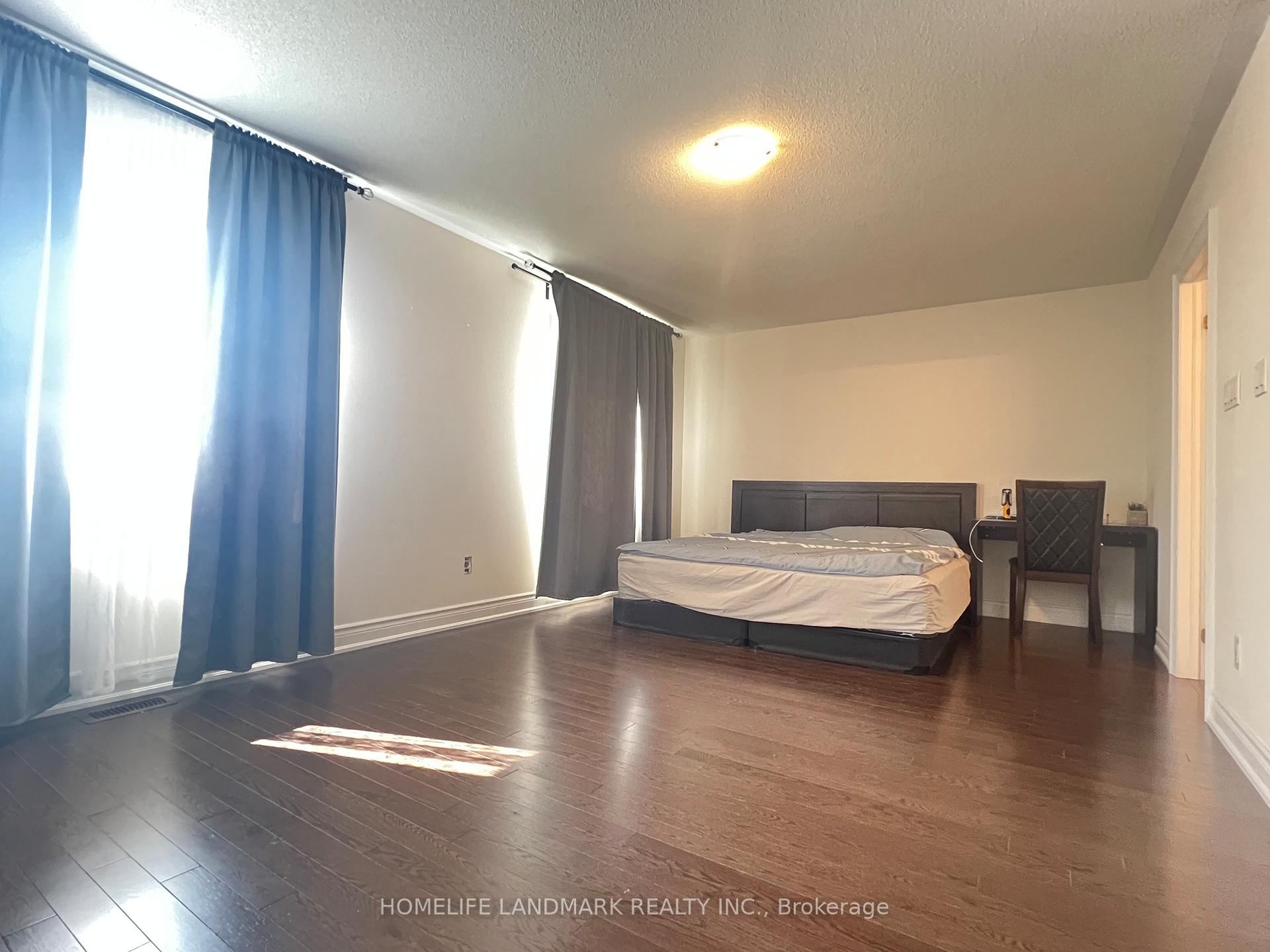 Photo 10 of 20 Mac Frost Way, Scarborough, Rouge — HOMEH