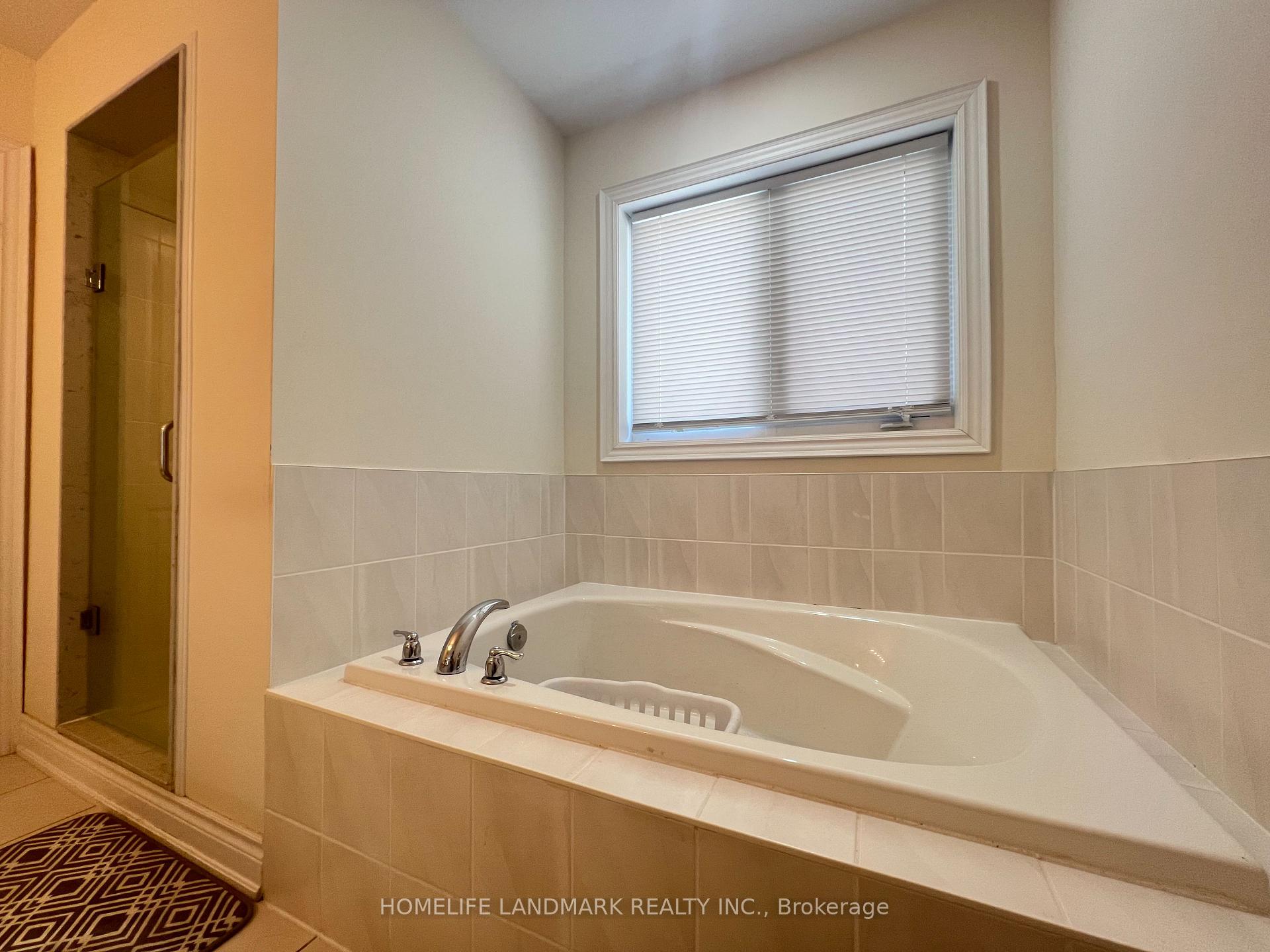 Photo 14 of 20 Mac Frost Way, Scarborough, Rouge — HOMEH