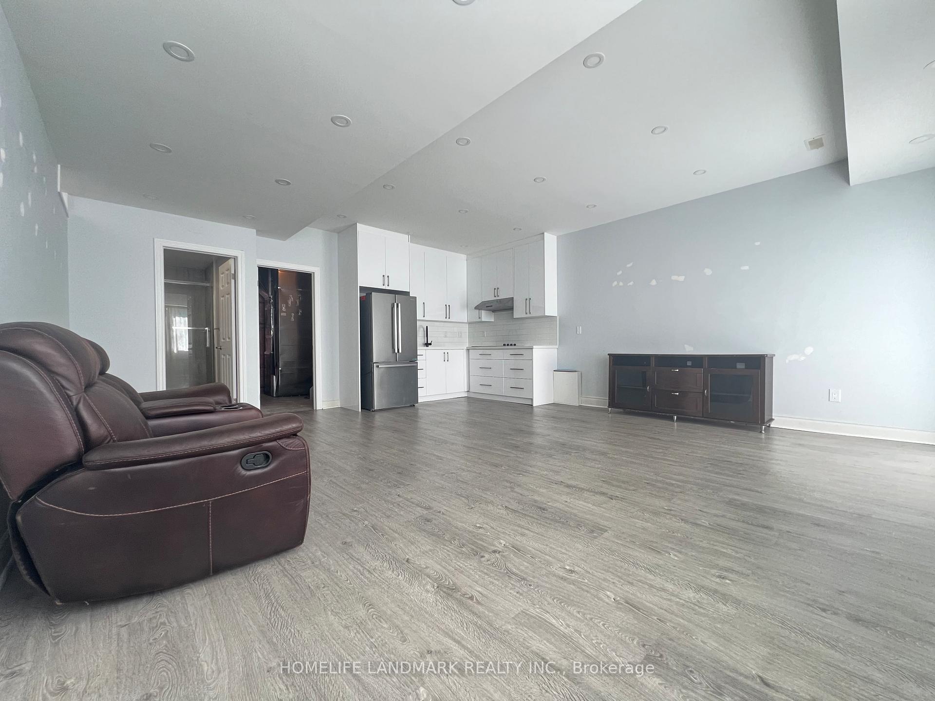 Photo 24 of 20 Mac Frost Way, Scarborough, Rouge — HOMEH