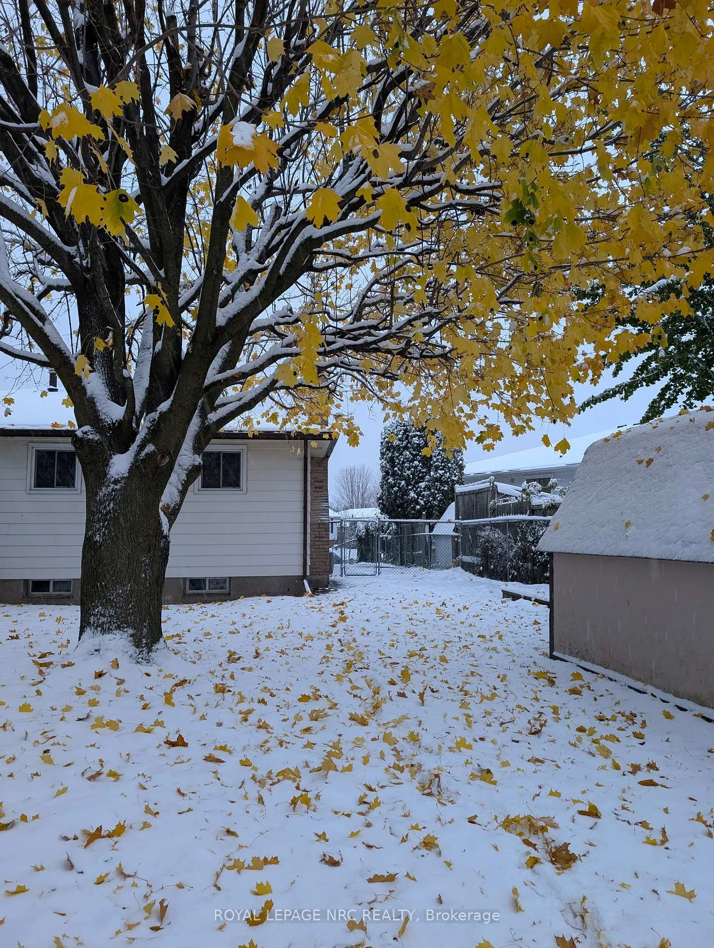 Photo 3 of 7623 Ronnie Crescent S, Niagara Falls, Marineland — HOMEH