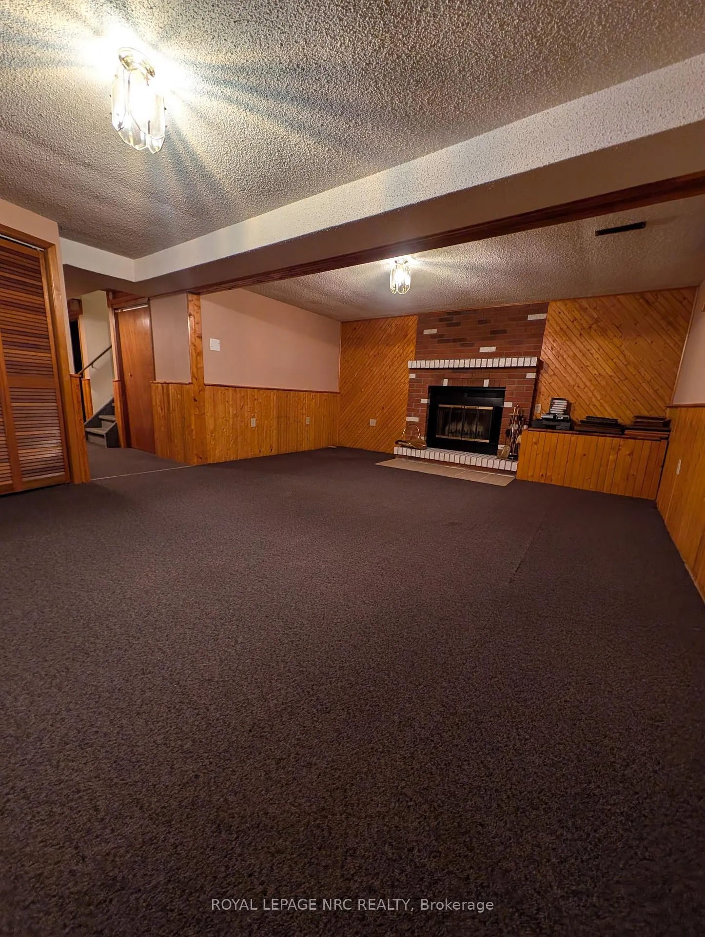 Photo 19 of 7623 Ronnie Crescent S, Niagara Falls, Marineland — HOMEH