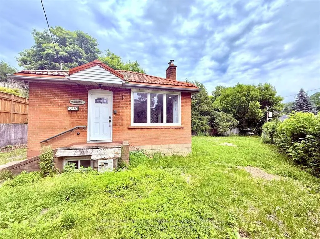 Front of 1 Lundy Avenue