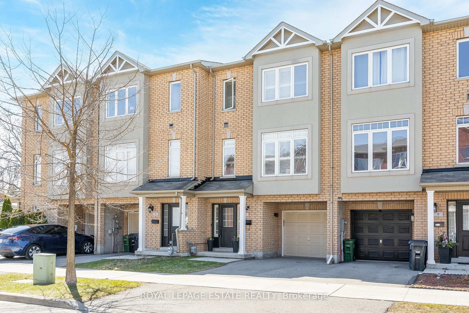 Photo 1 of 6 Curran Hall Crescent, Scarborough, Morningside — HOMEH