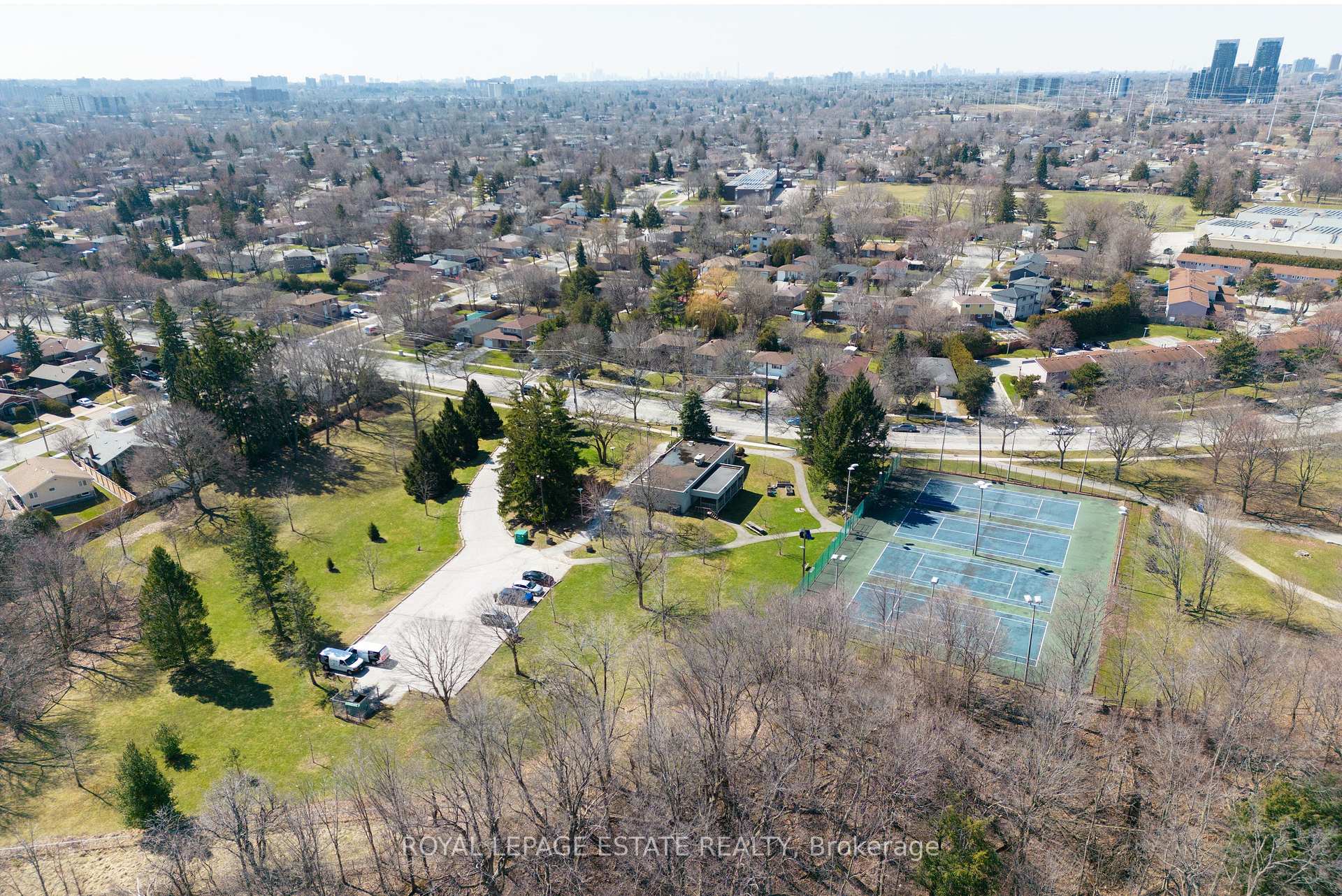 Photo 45 of 6 Curran Hall Crescent, Scarborough, Morningside — HOMEH