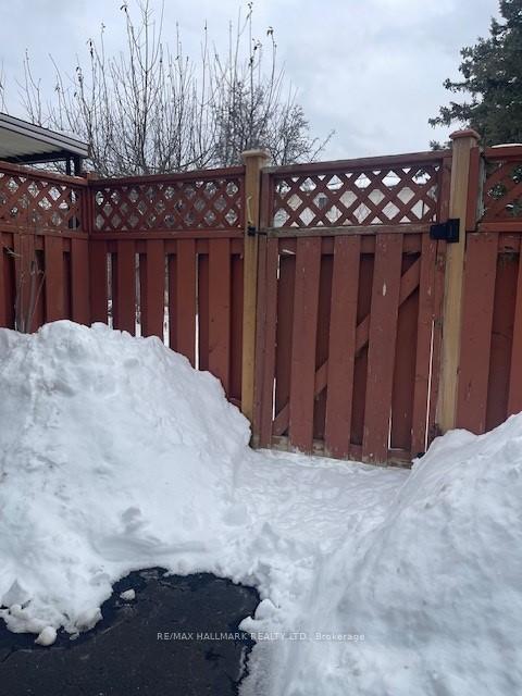 Photo 2 of Unit Basement, 62 Sunburst Square, Scarborough, Malvern — HOMEH