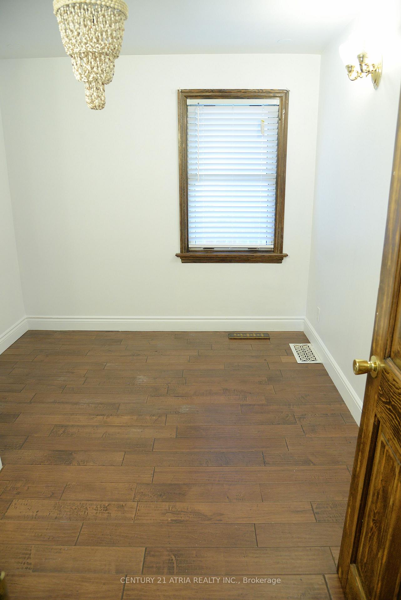 Photo 12 of 7 McMann Drive, Thorold, Thorold Downtown — HOMEH