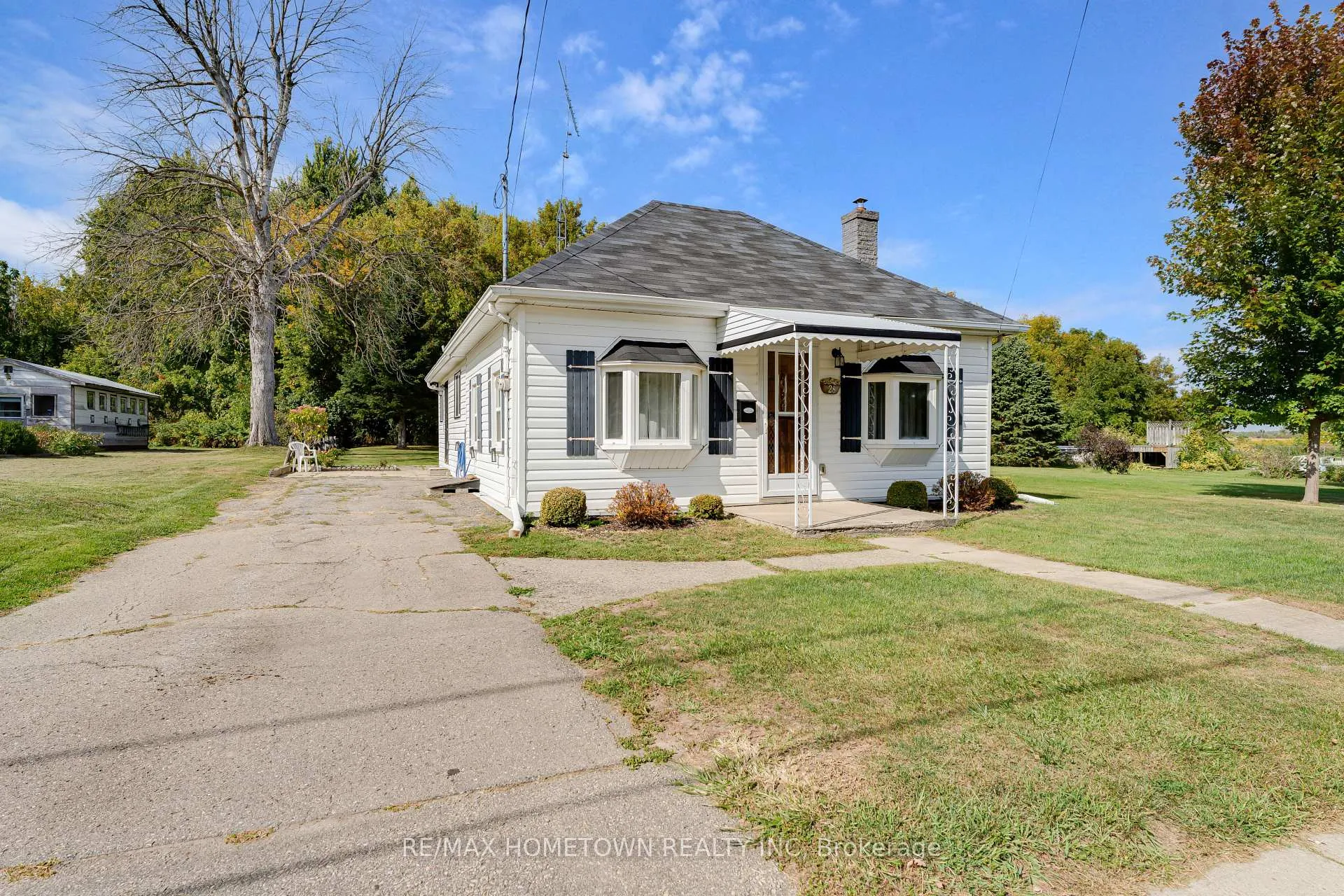 Photo 2 of 28 Wiltse Street E, Athens — HOMEH